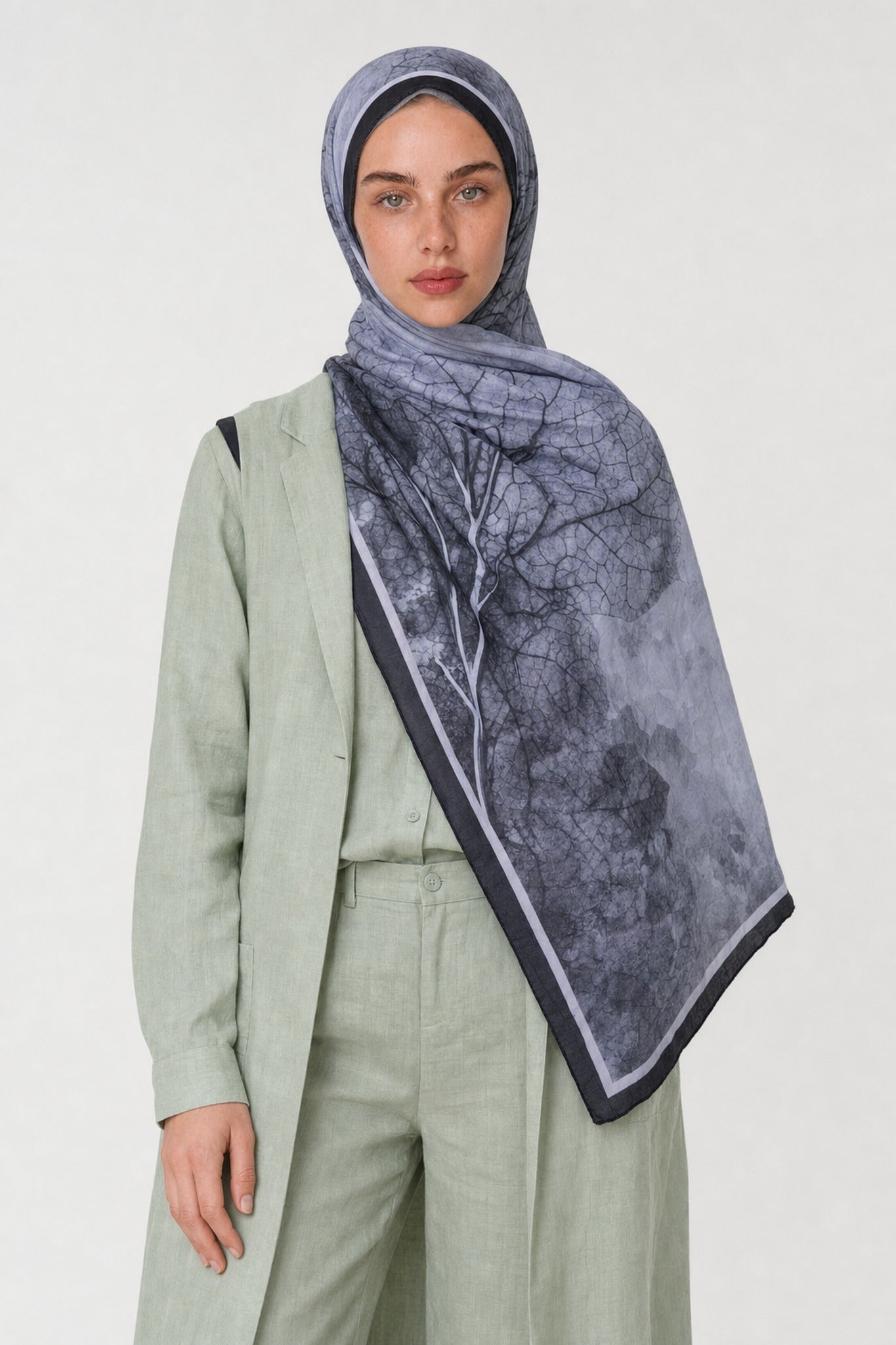 Petal Pattern Neo Crash Shawl - Gri