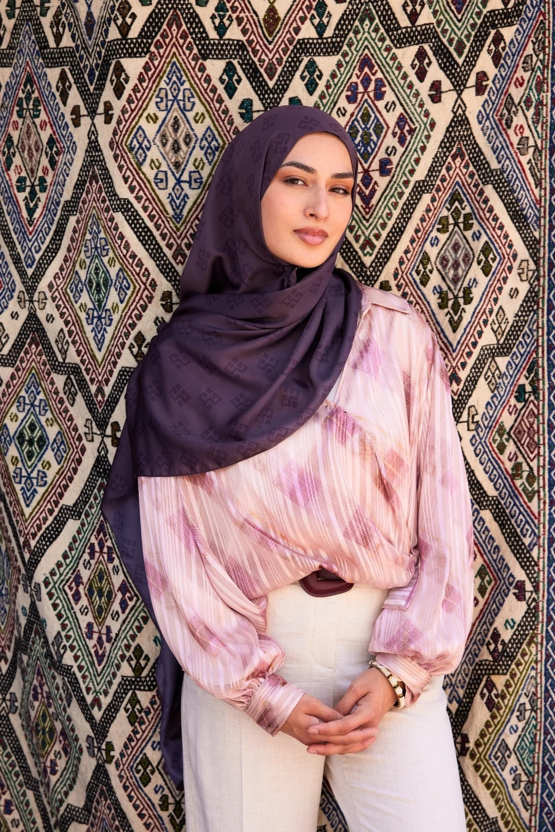 Elibelinde Pattern Sakura Silk Shawl - Burgundy
