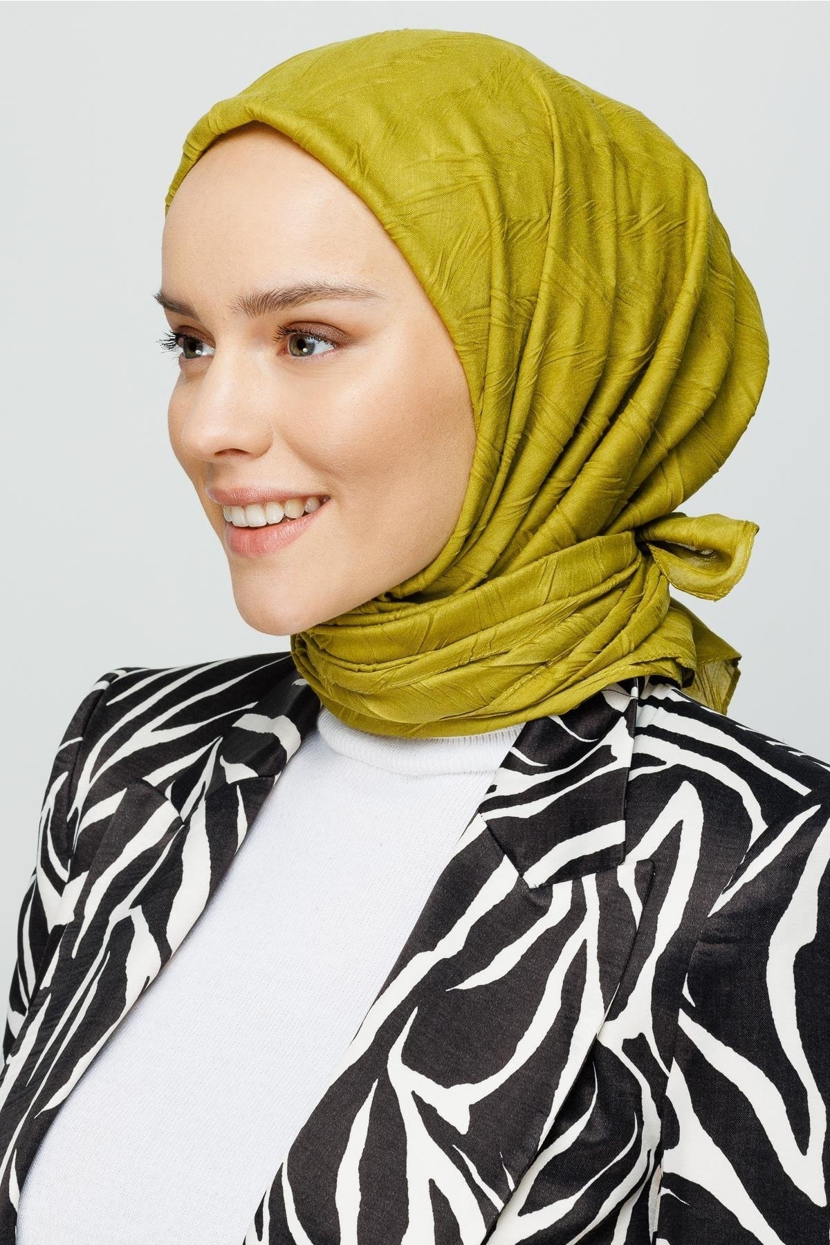 Pleated Bamboo Scarf - Olive