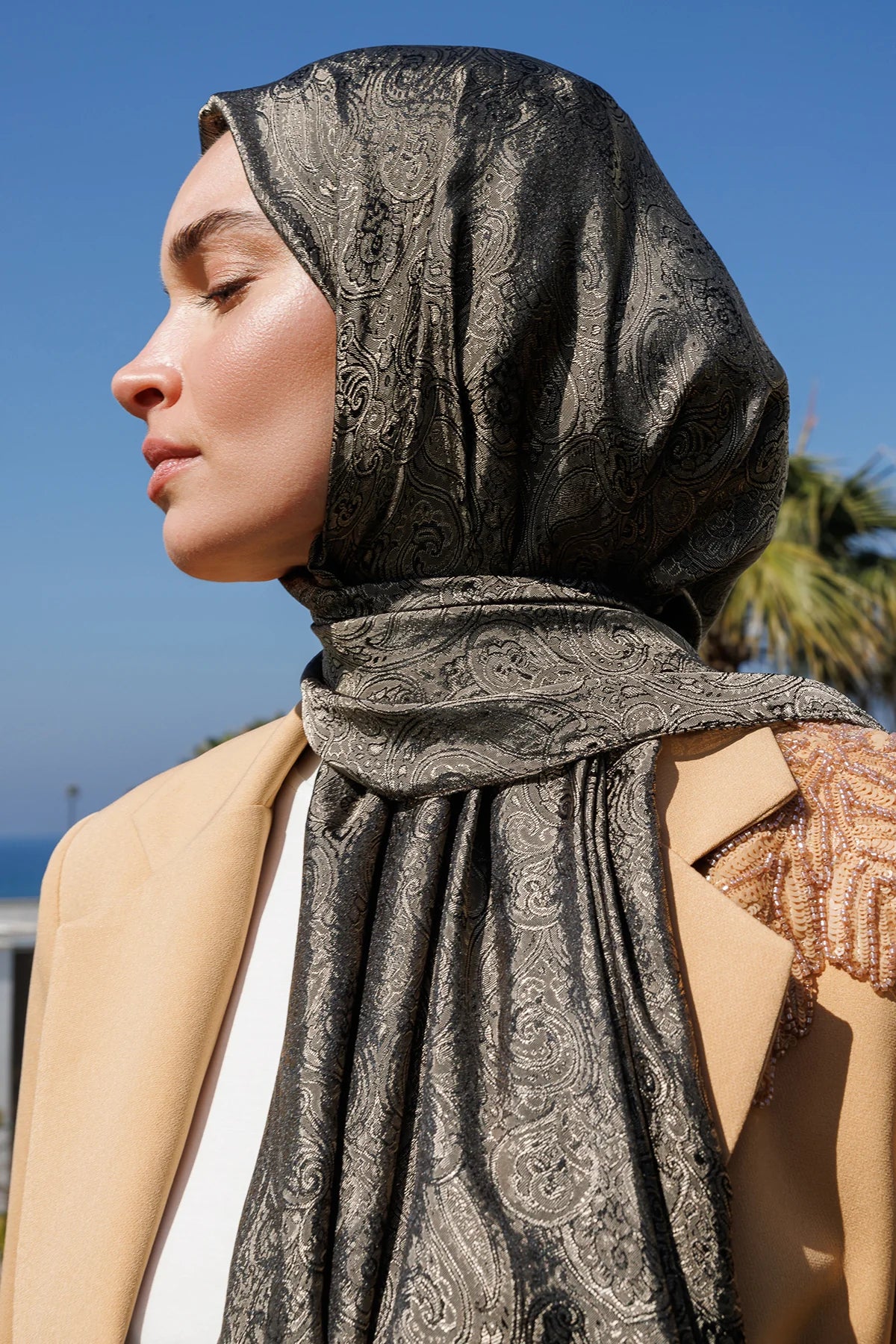 Moren Pattern Shine Line Scarf - Black-Beige