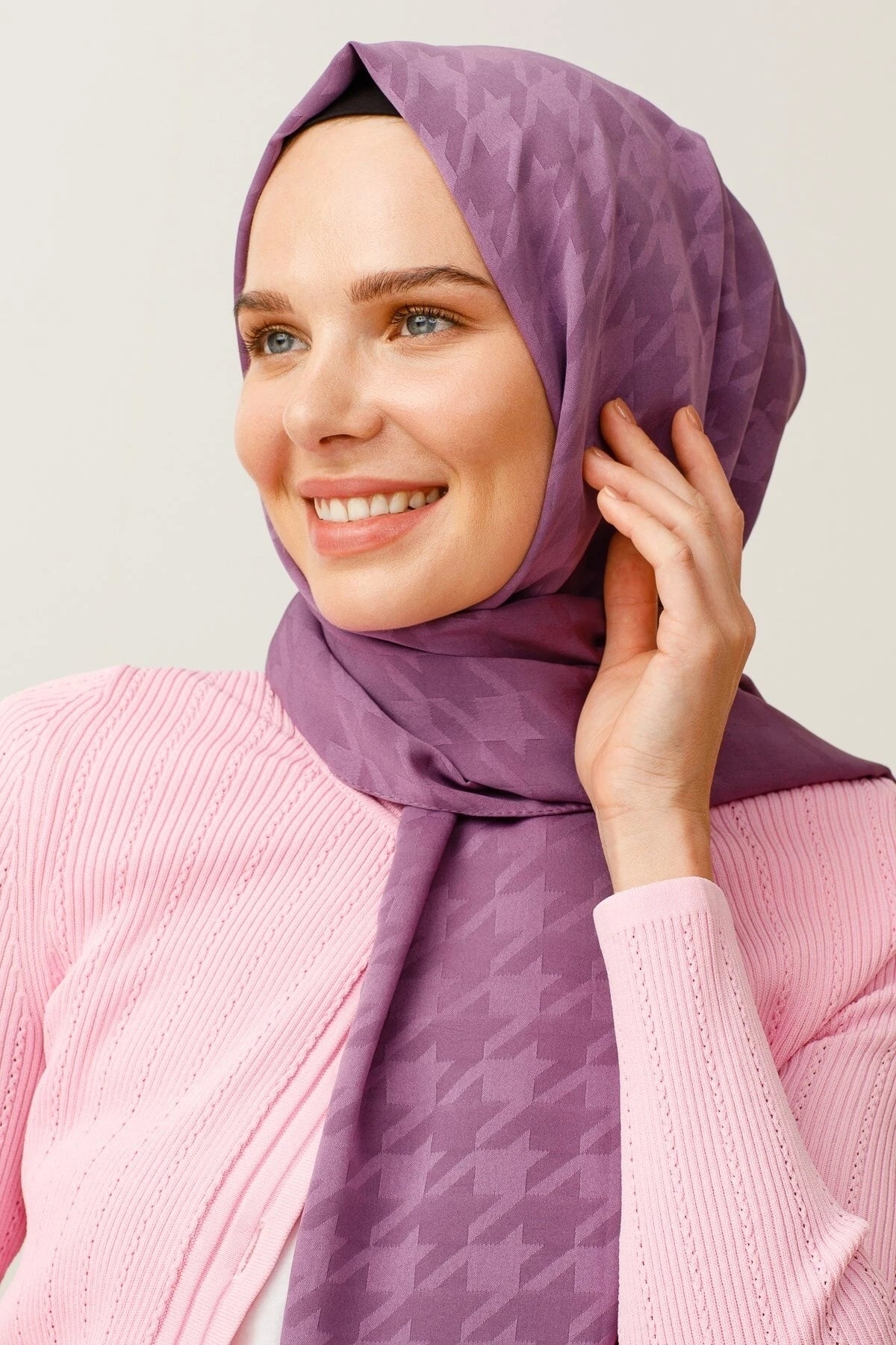 Houndstooth Pattern Silky Jacquard Shawl - Lilac