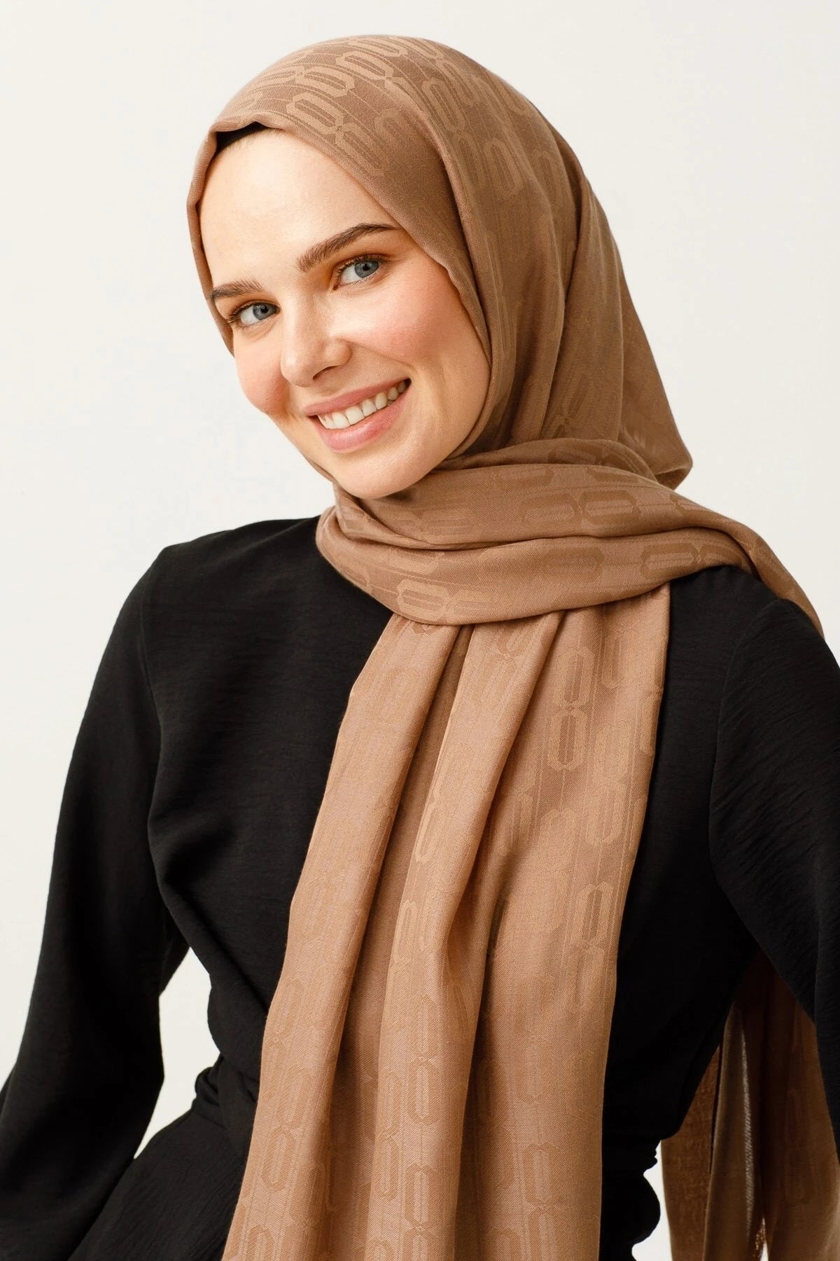 Chain Pattern Cotton Jacquard Scarf - Brown