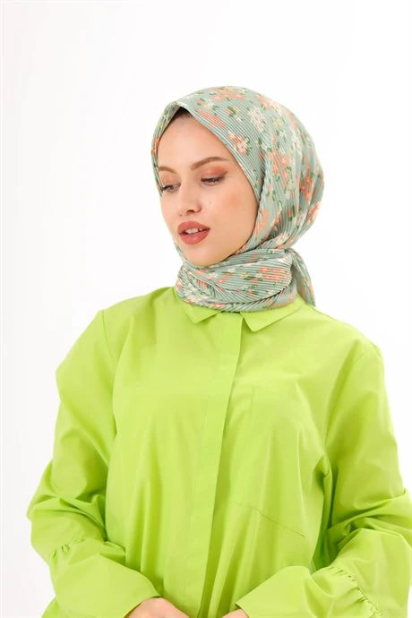 Hanging Pattern Pleated Scarf - Mint Green