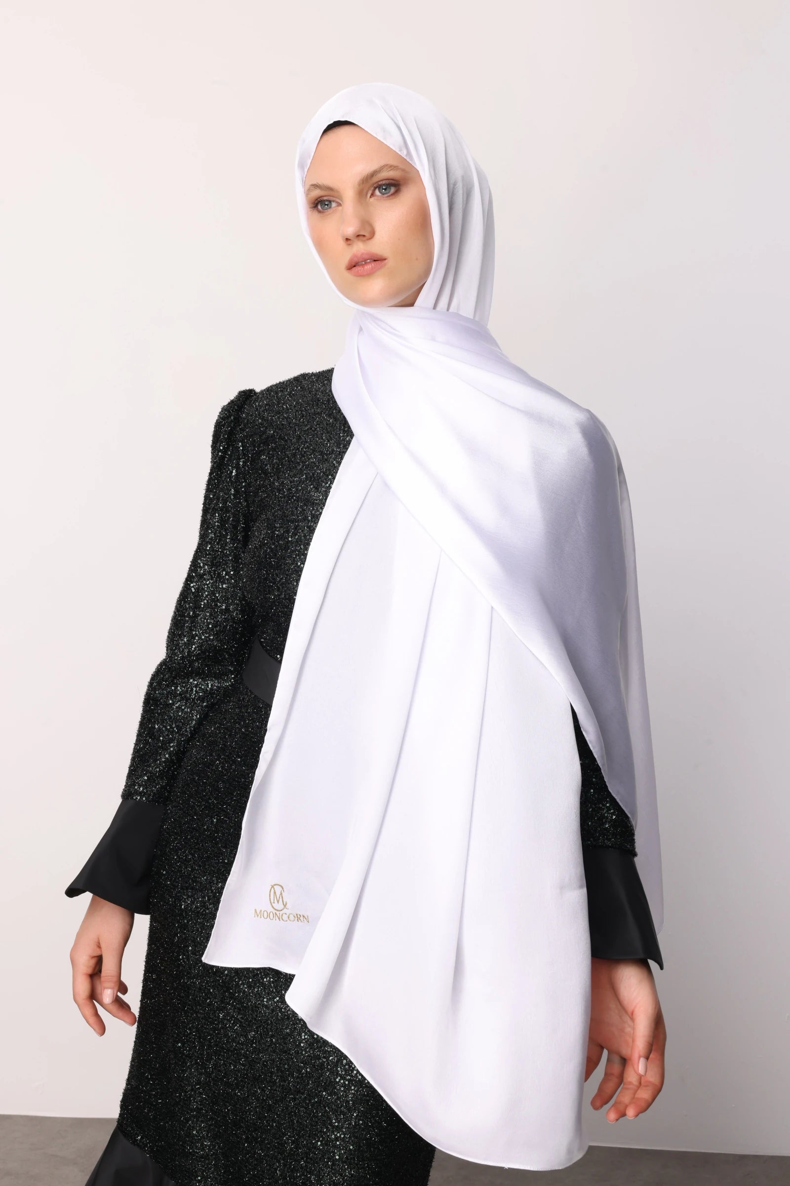 Diamond Aura Scarf - White