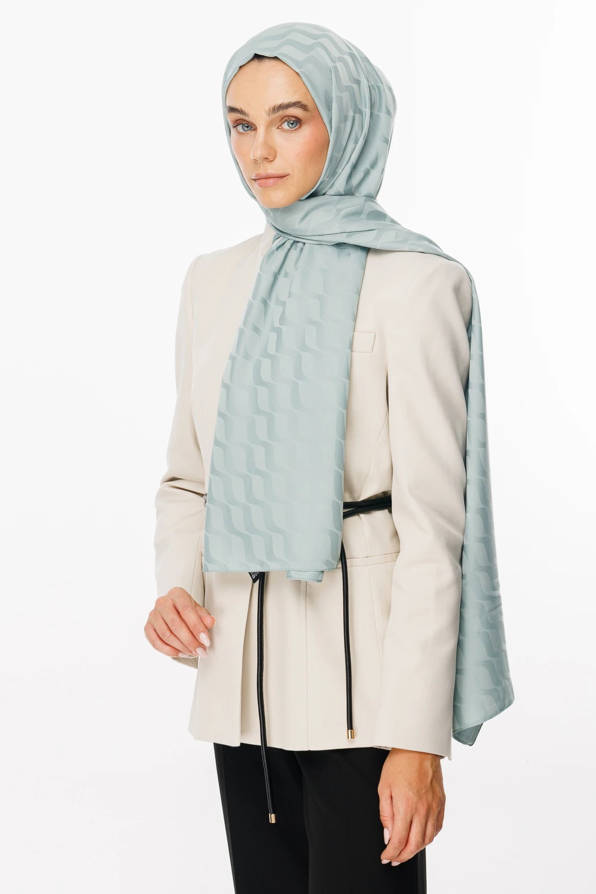 Wave Pattern Silky Jacquard Scarf - Cagla