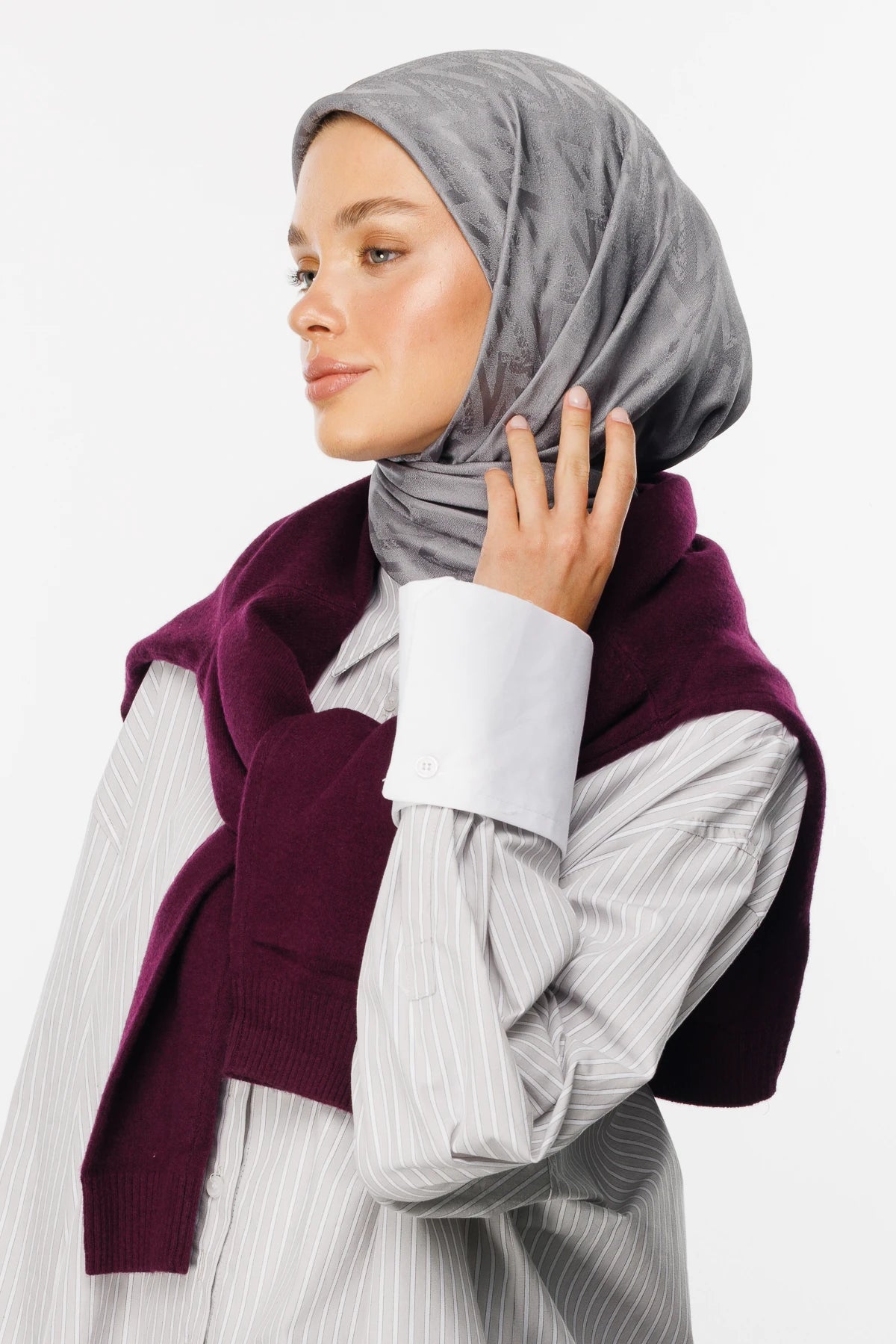 Luxury Jacquard Scarf - Gray