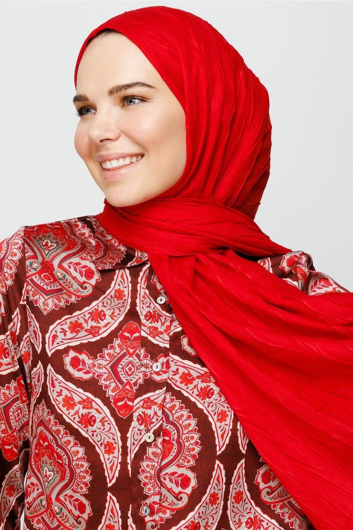 Pleated Bamboo Shawl - Red