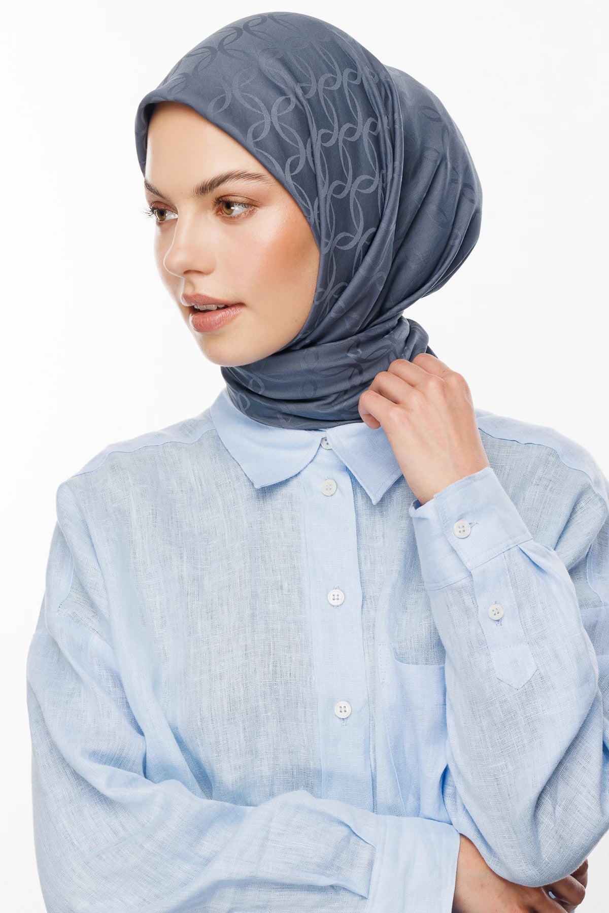 London Pattern Silky Jacquard Scarf - Smoked