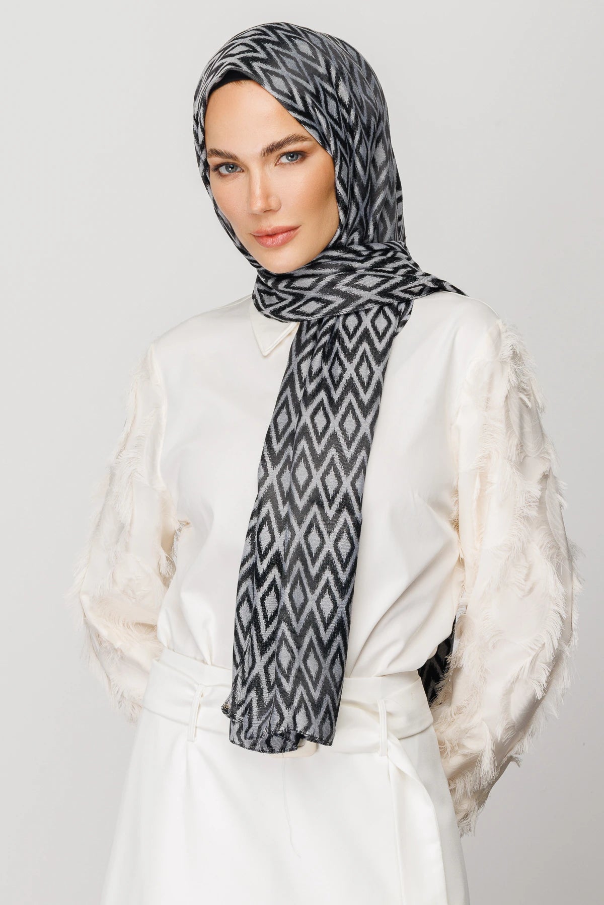 Tile Pattern Shiny Jacquard Shawl - Smoked