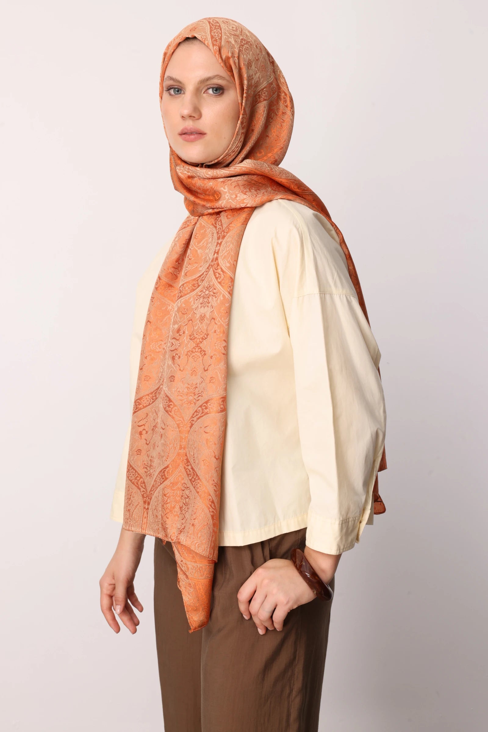 Soler Pattern Shine Line Scarf - Mink-Cinnamon