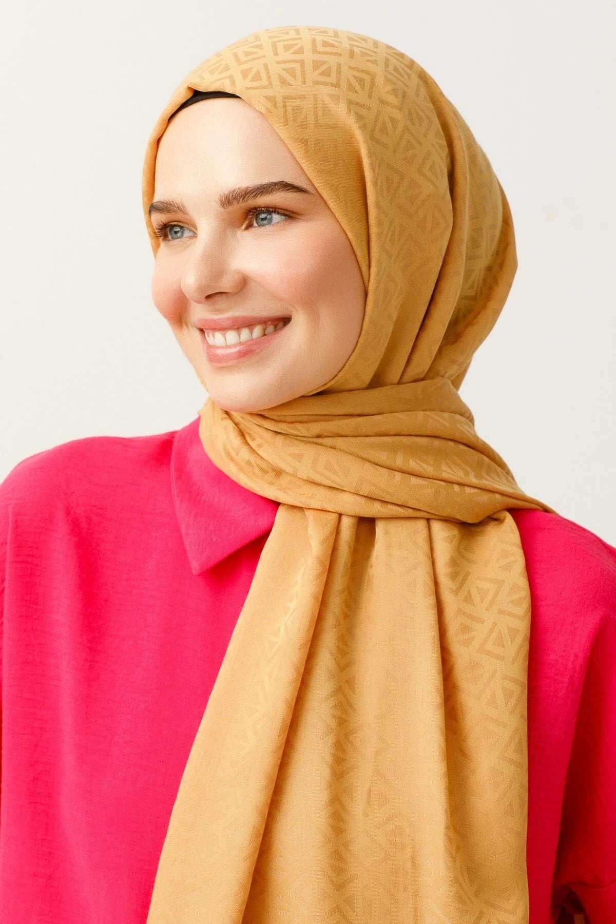 Triangle Pattern Cotton Jacquard Scarf - Mustard