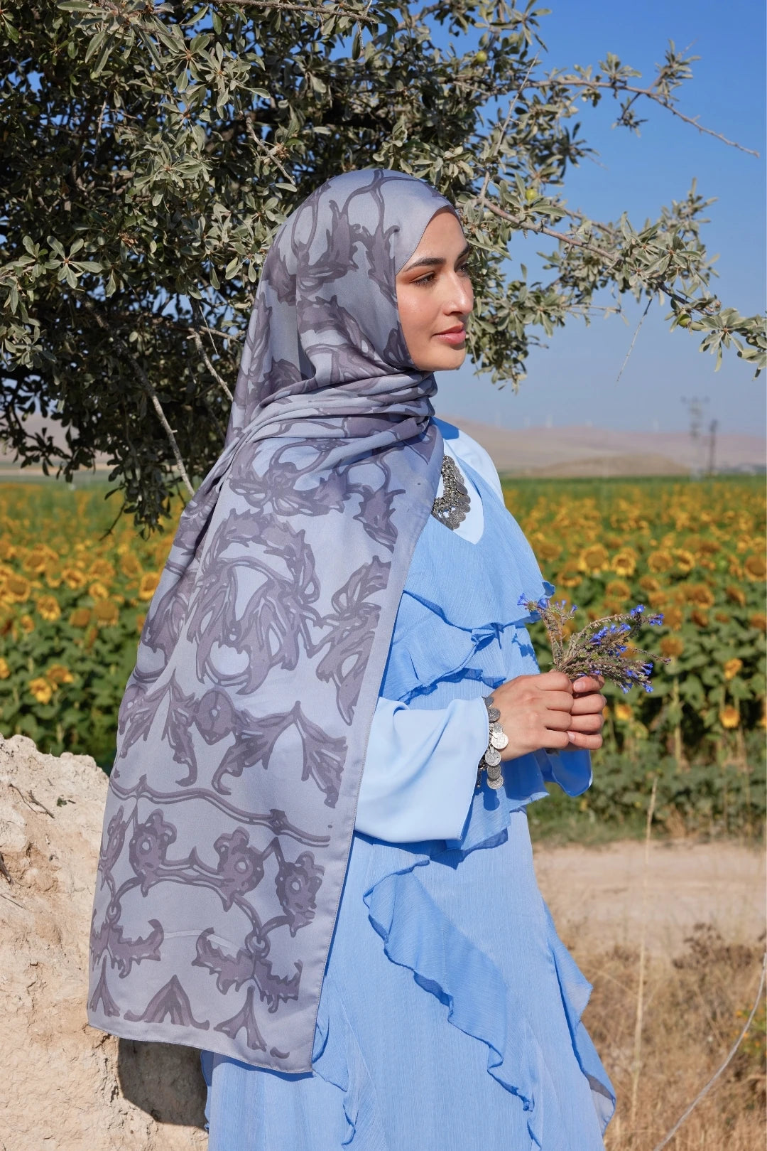 Yaren Pattern Sakura Silk Scarf - Light Gray