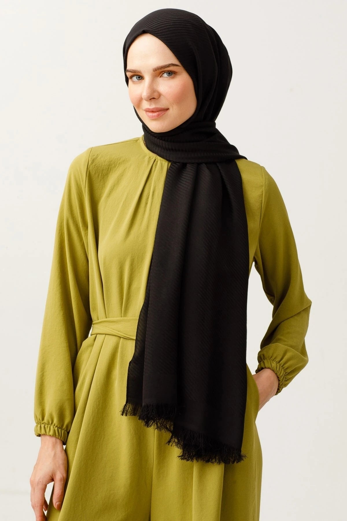 Striped Pattern Cotton Jacquard Scarf - Black