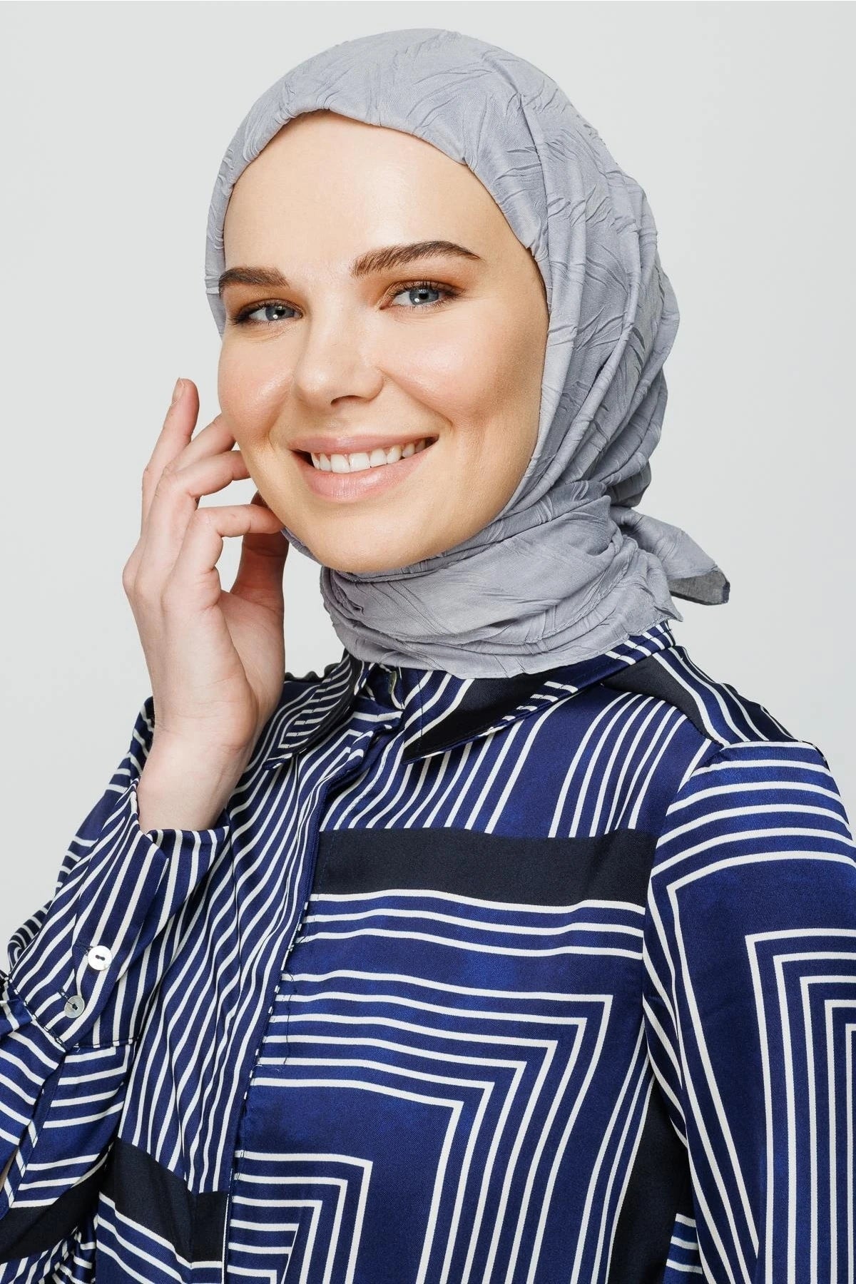 Pleated Bamboo Scarf - Silver