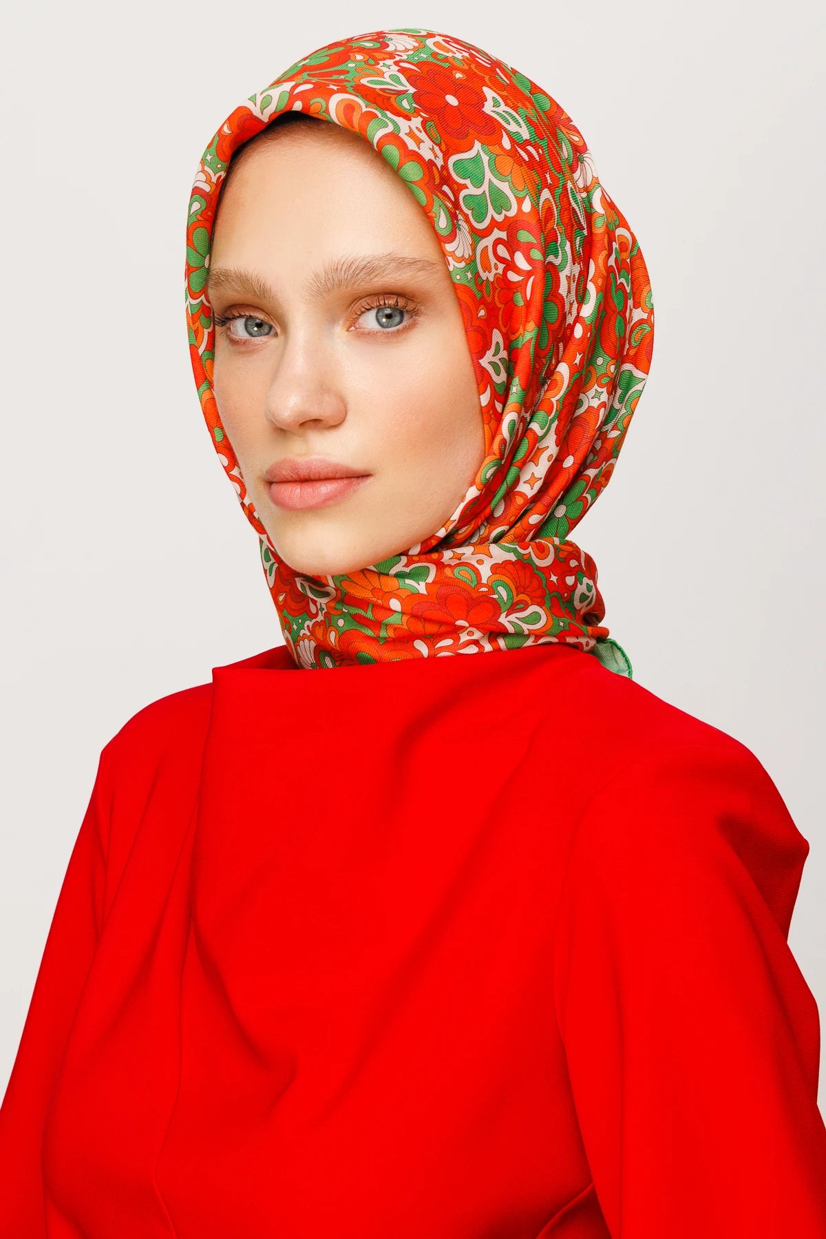 Daisy Pattern Digital Soft Scarf - Tile