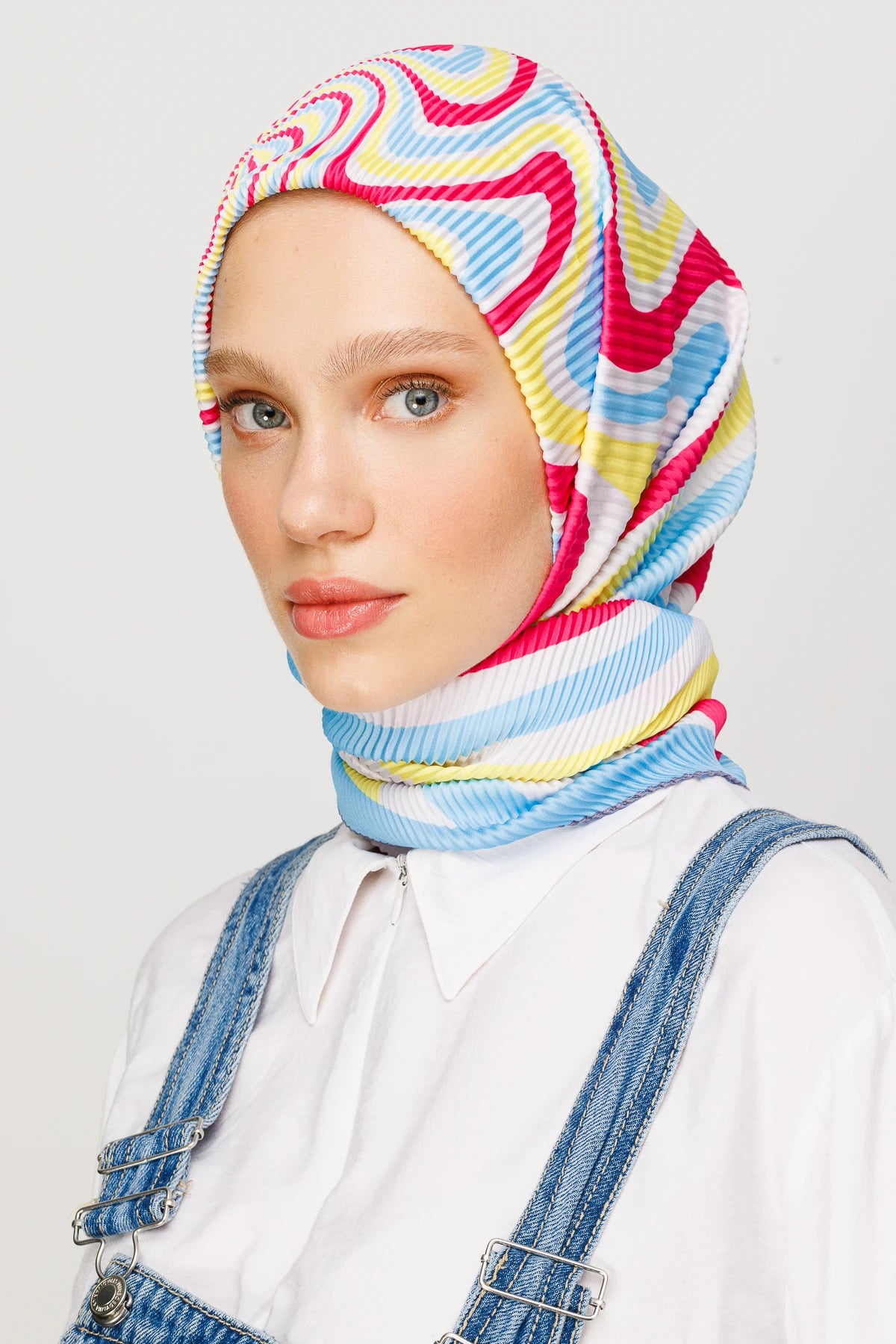 Mira Patterned Pleated Scarf - Fuchsia