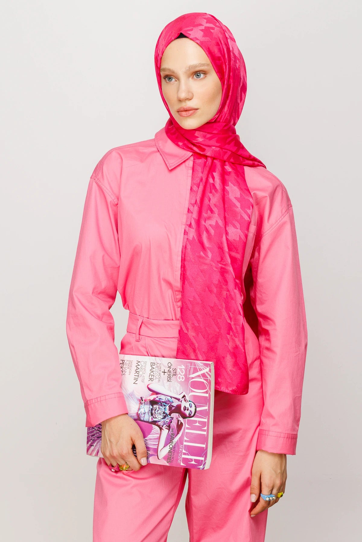Houndstooth Pattern Shiny Jacquard Shawl - Fuchsia