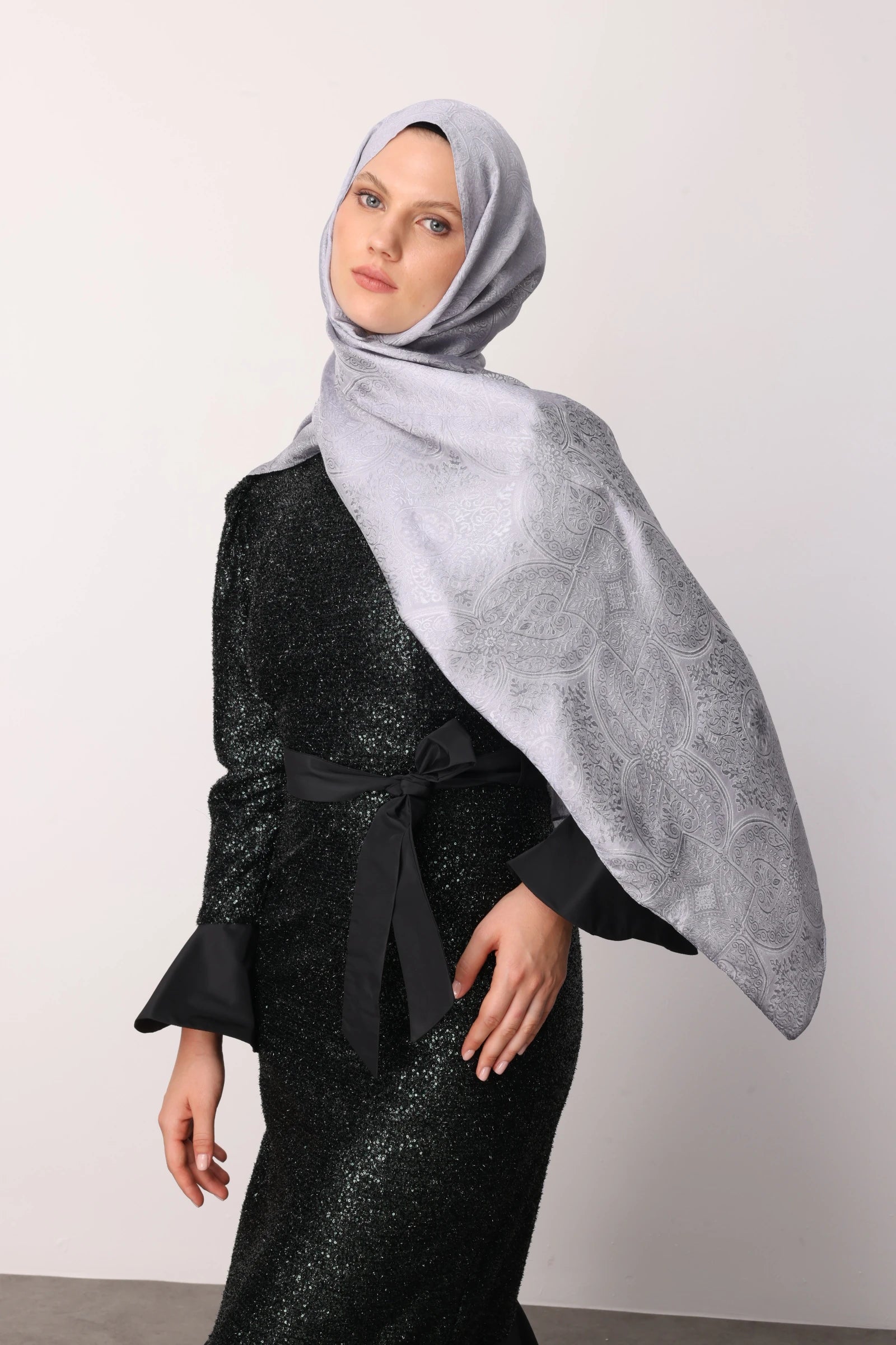 Vera Pattern Shine Line Scarf - Gray-Gray