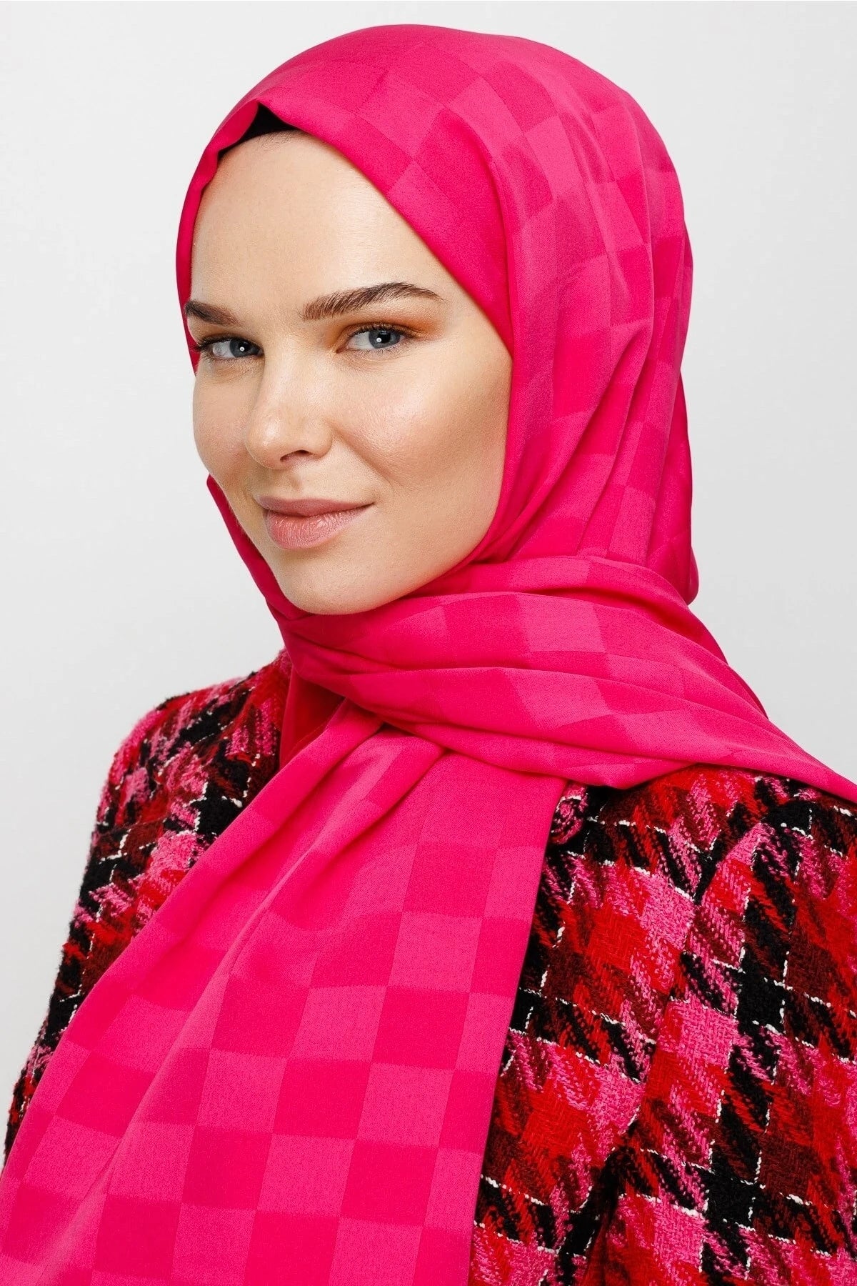 Checkerboard Pattern Silky Jacquard Shawl - Fuchsia