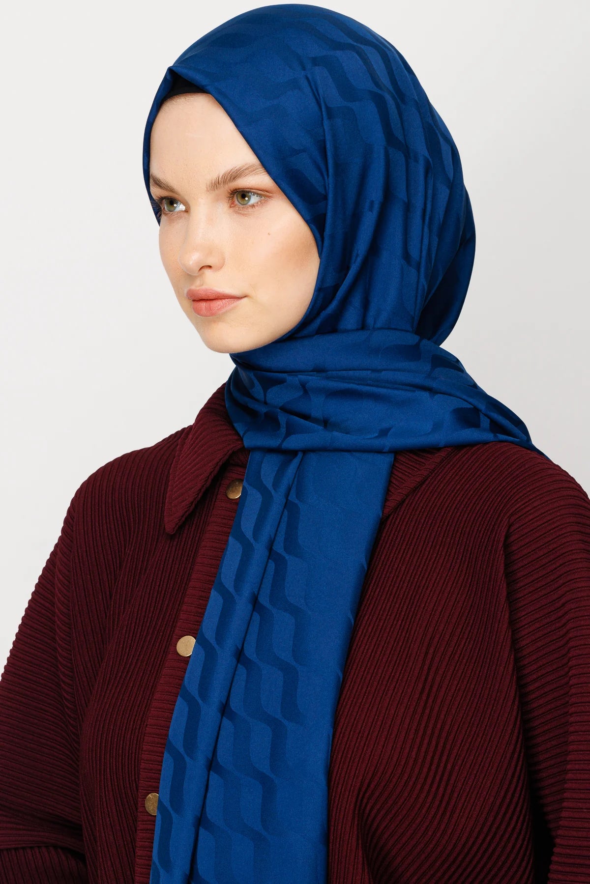 Wave Pattern Silky Jacquard Scarf - Navy blue