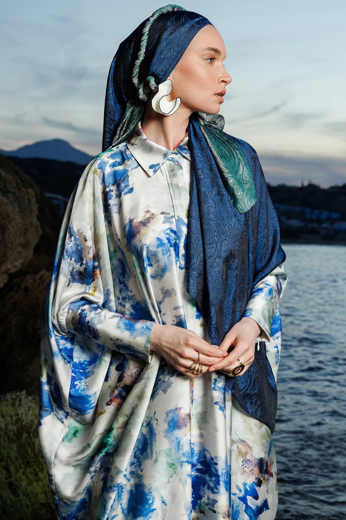 Moren Pattern Shine Line Scarf - Black-Indigo