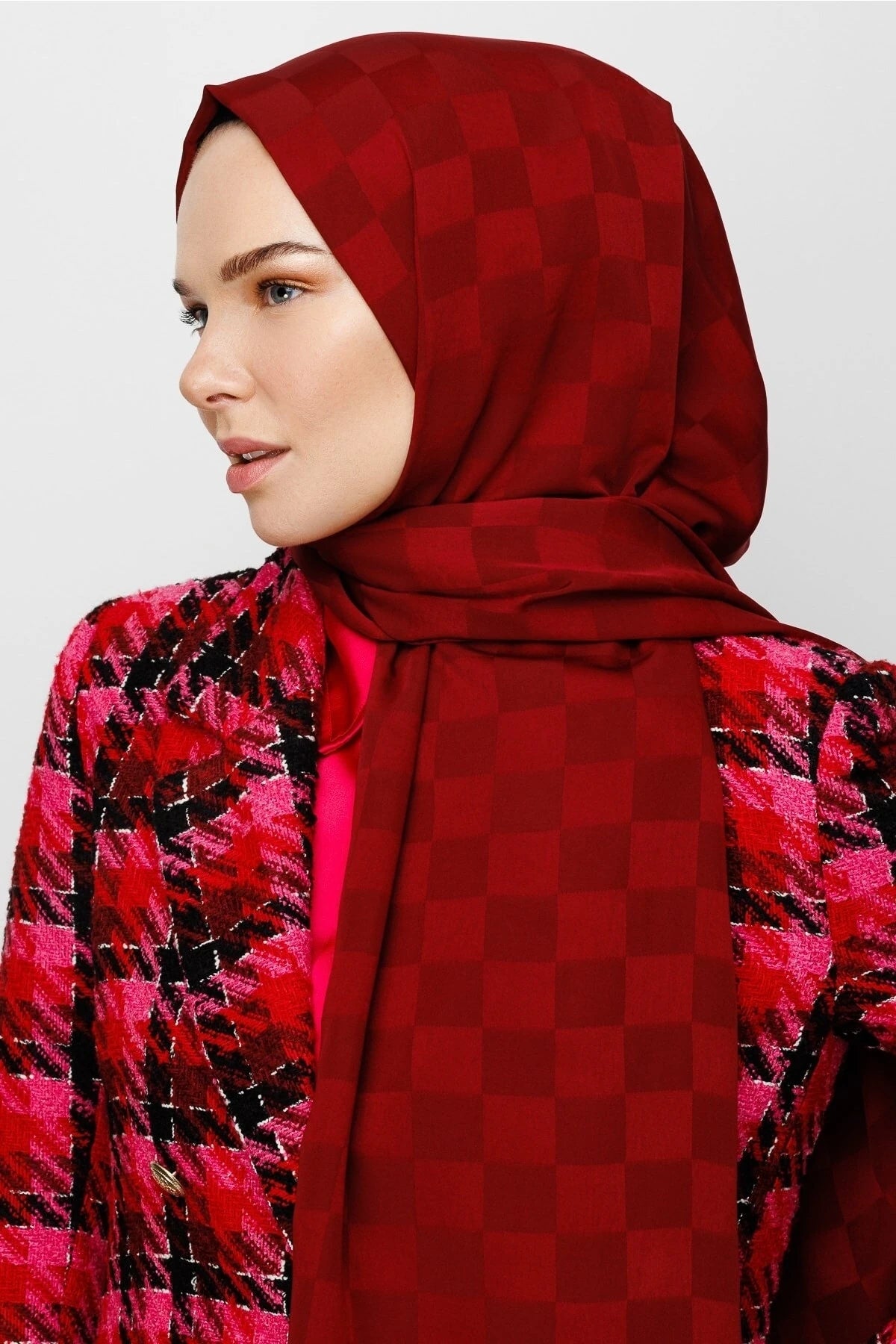 Checkerboard Pattern Silky Jacquard Shawl - Burgundy