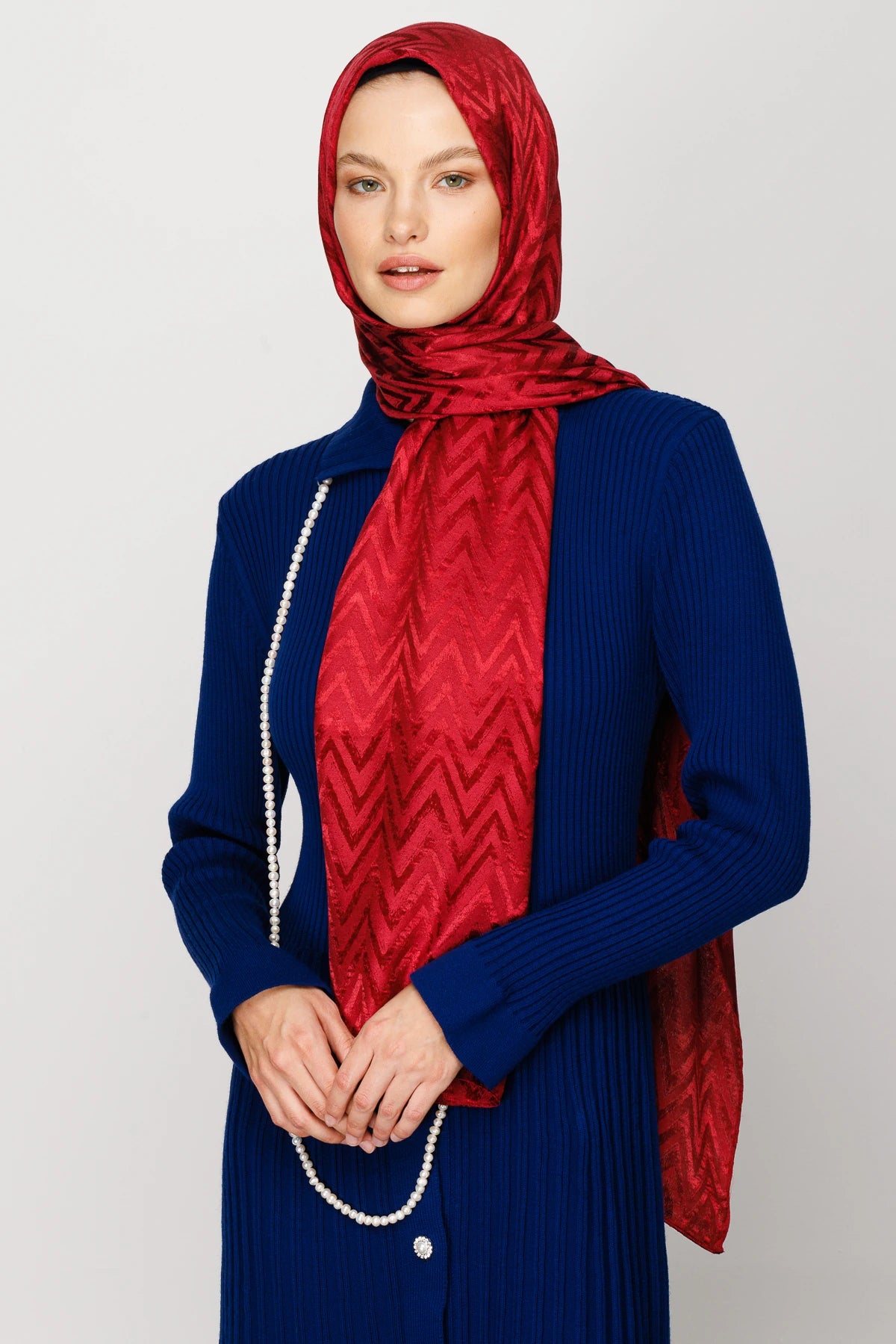 Zigzag Pattern Shiny Jacquard Scarf - Cherry Rot