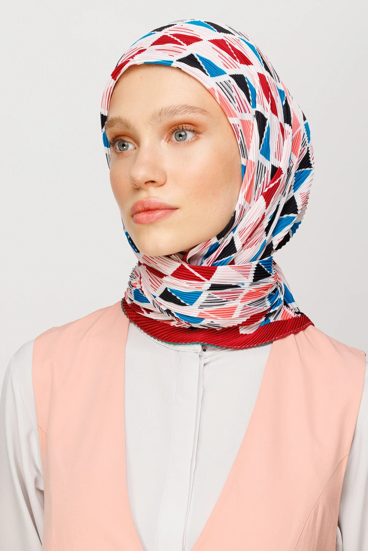 Prism Pattern Pleated Scarf - Tile
