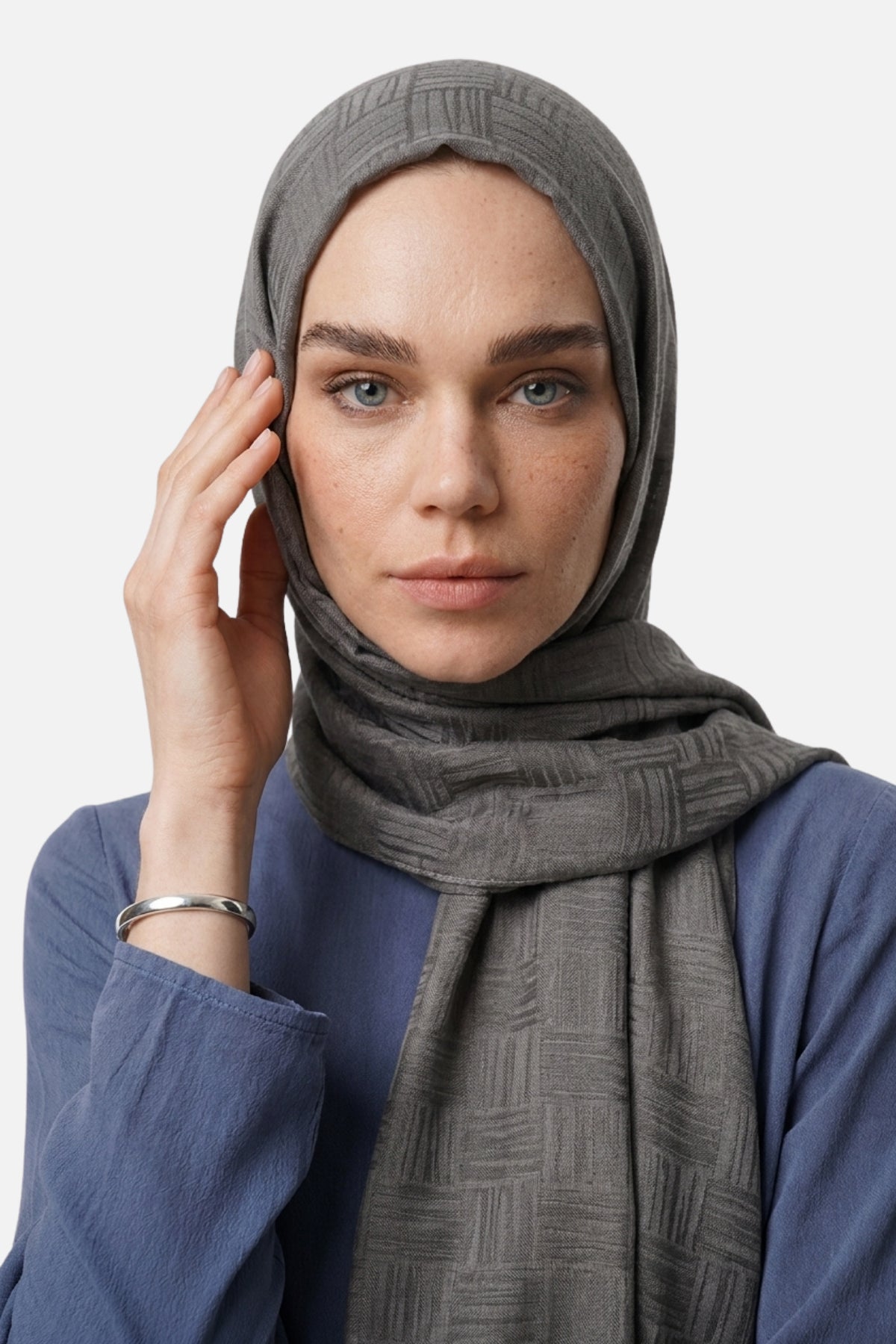 Noria Patterned Aerobin Jacquard Shawl - Smoked