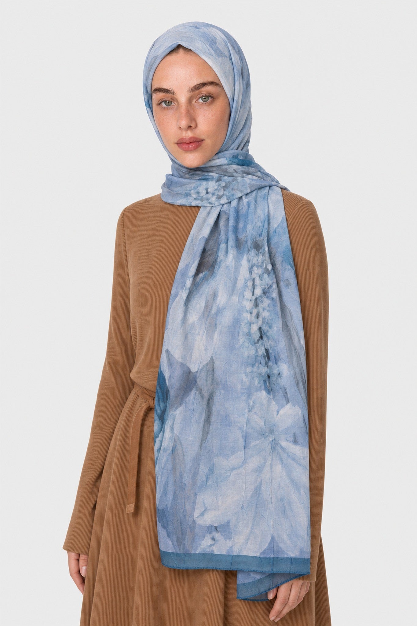 Sunlit Pattern Neo Crash Shawl - Blue