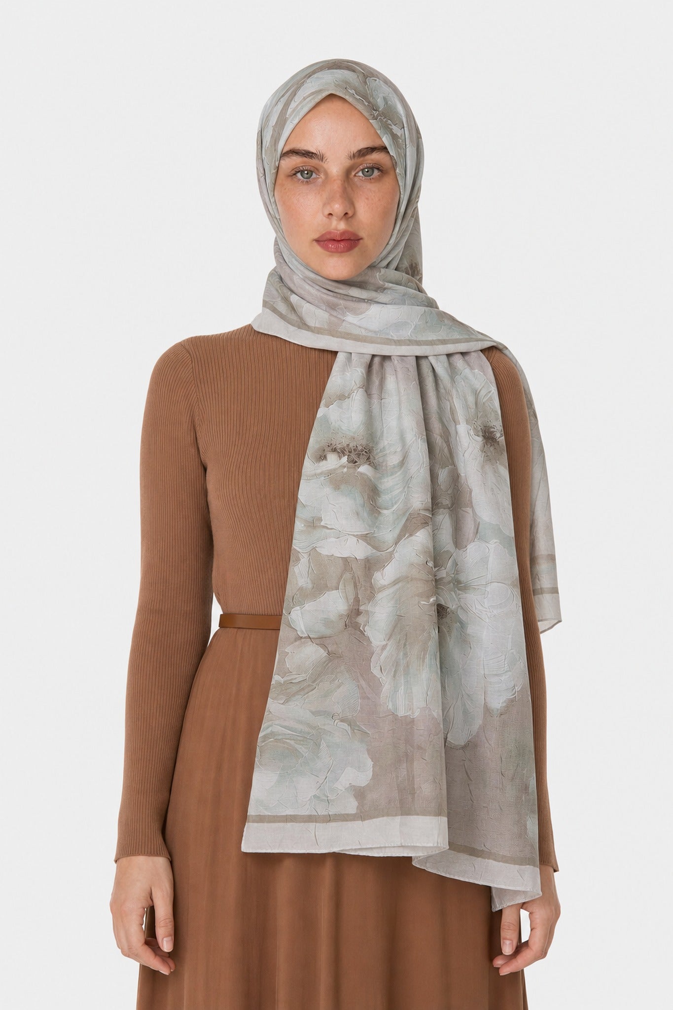 Fiore Pattern Neo Crash Shawl - Beige