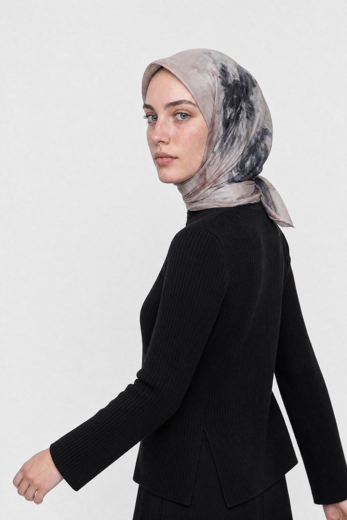 Grace Desen Organik Eşarp - Siyah