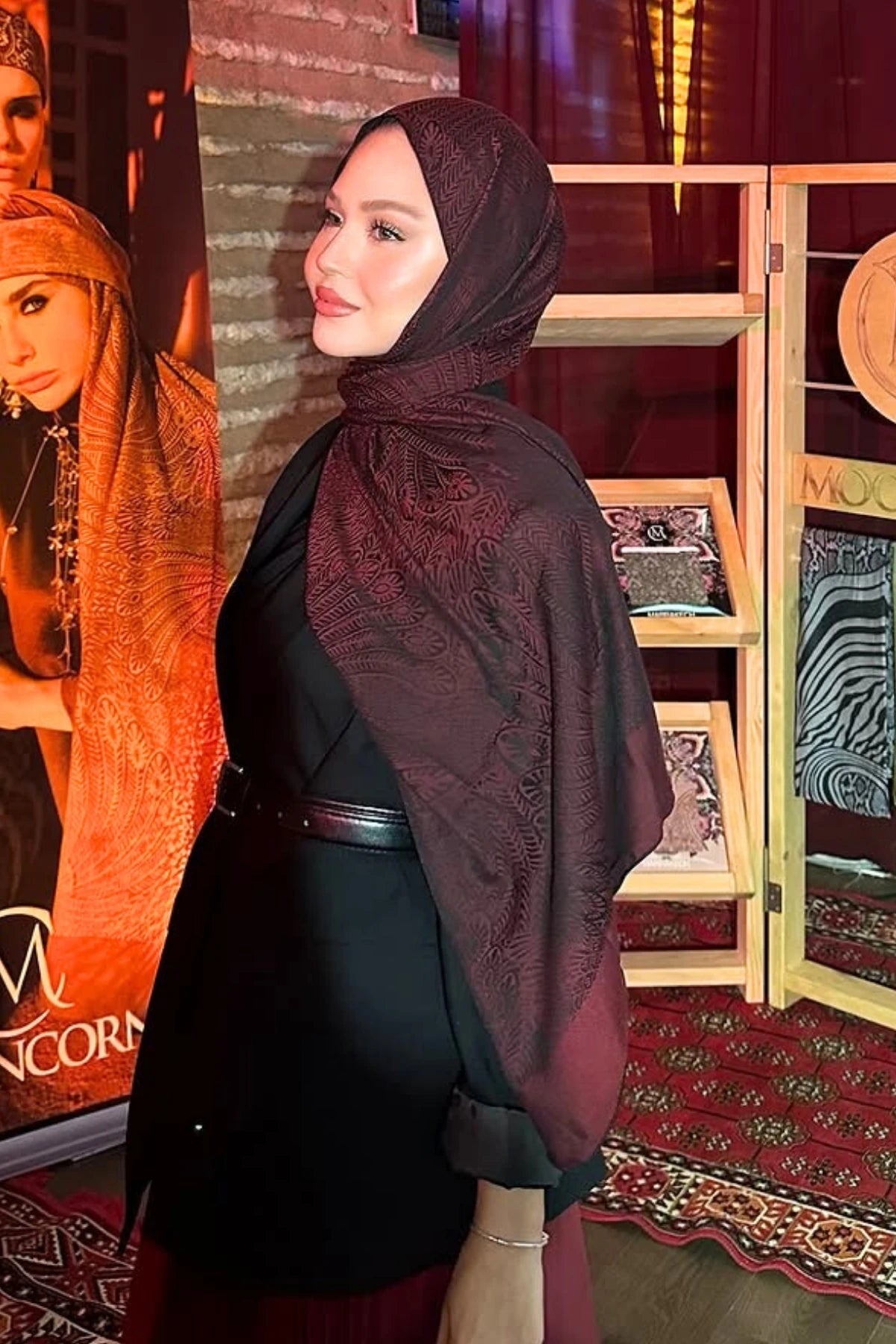 Mayra Pattern Double-Sided Scarf - Black-Burgundy