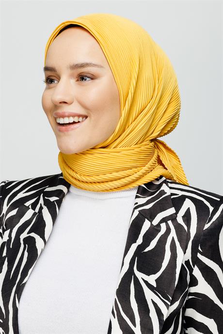 Pleated Scarf - Yellow