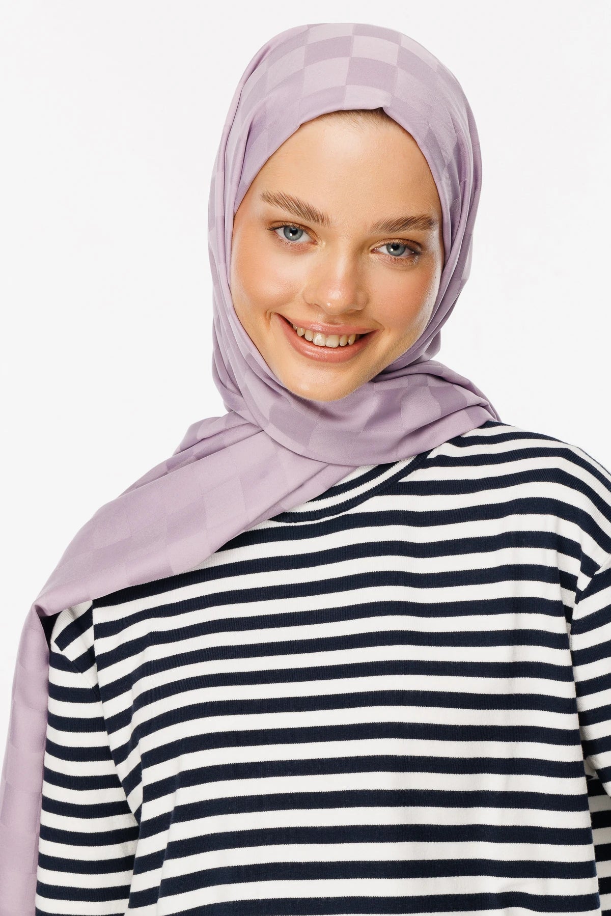 Checkerboard Pattern Silky Jacquard Shawl - Lilac
