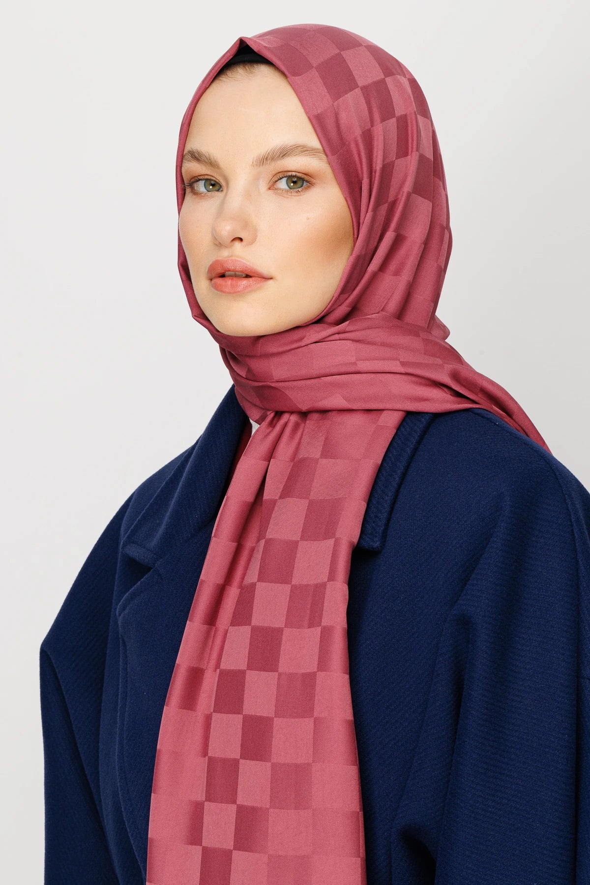 Checkerboard Pattern Silky Jacquard Shawl - Dried Rose