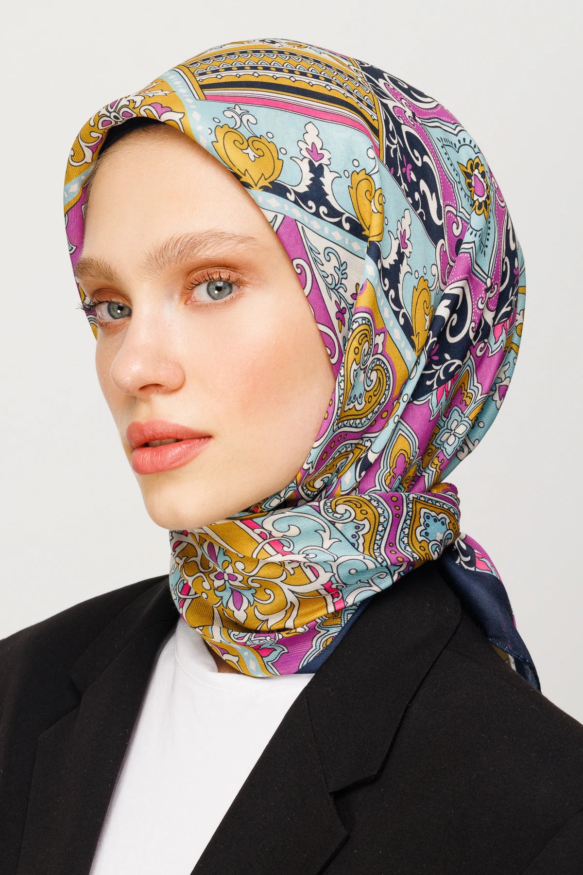 40 Yama Desen Dijital Soft Eşarp