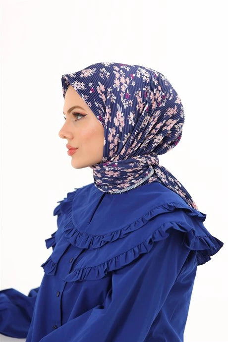 Hanging Pattern Pleated Scarf - Navy blue