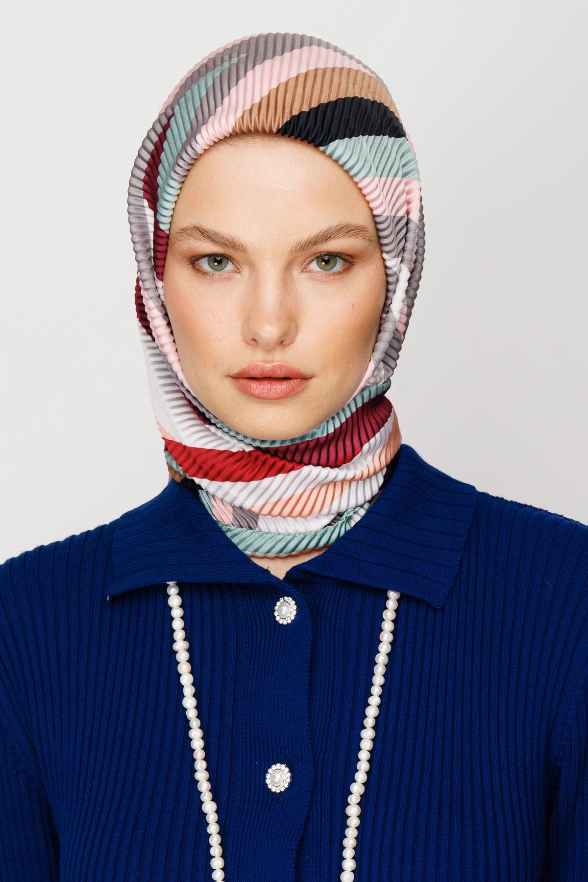 Akra Pattern Pleated Scarf - Mint Green
