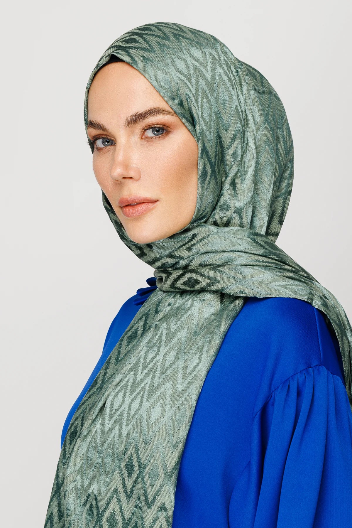 Tile Pattern Shiny Jacquard Shawl - Mold Green