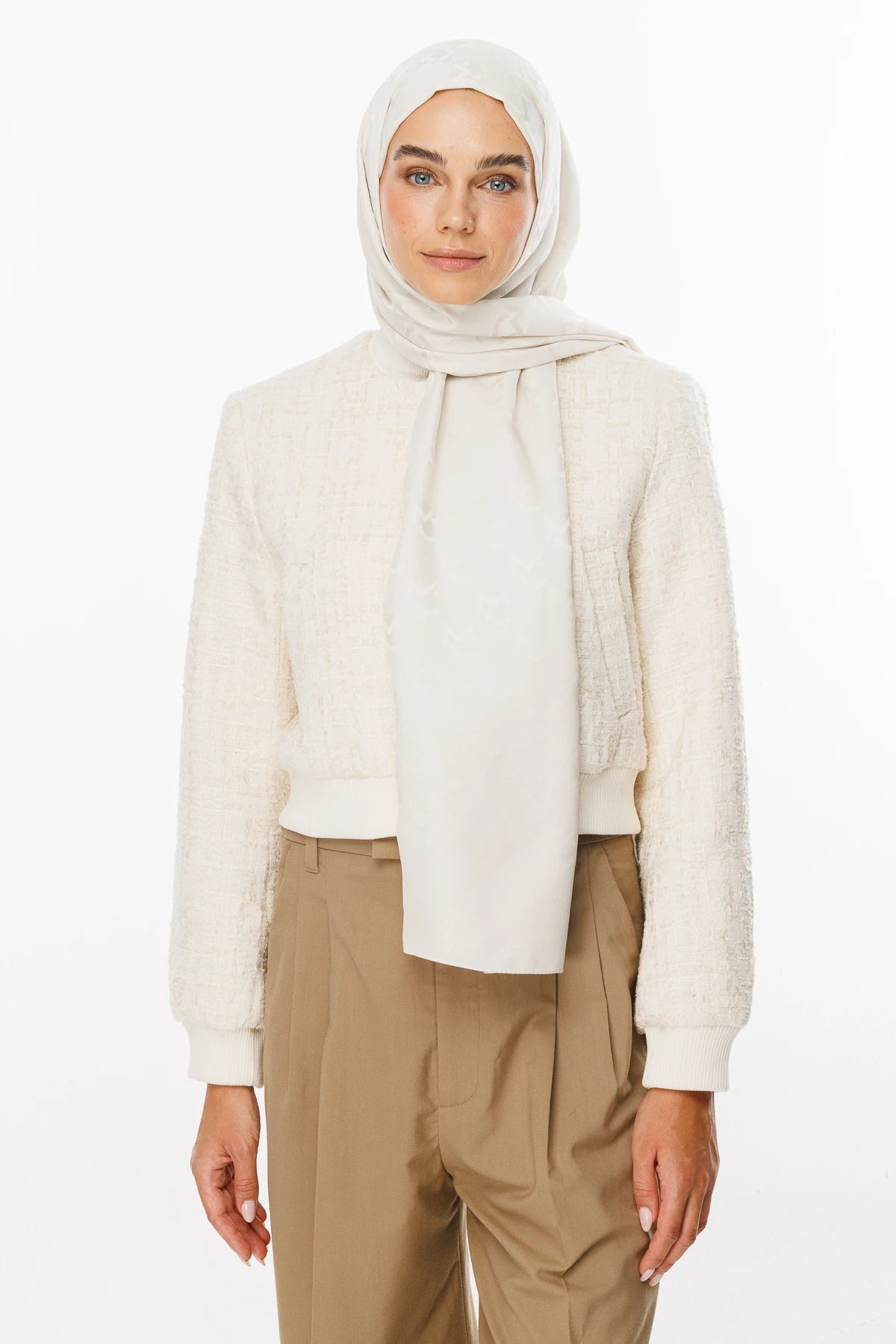Mc Pattern Jacquard Shawl - Pearl