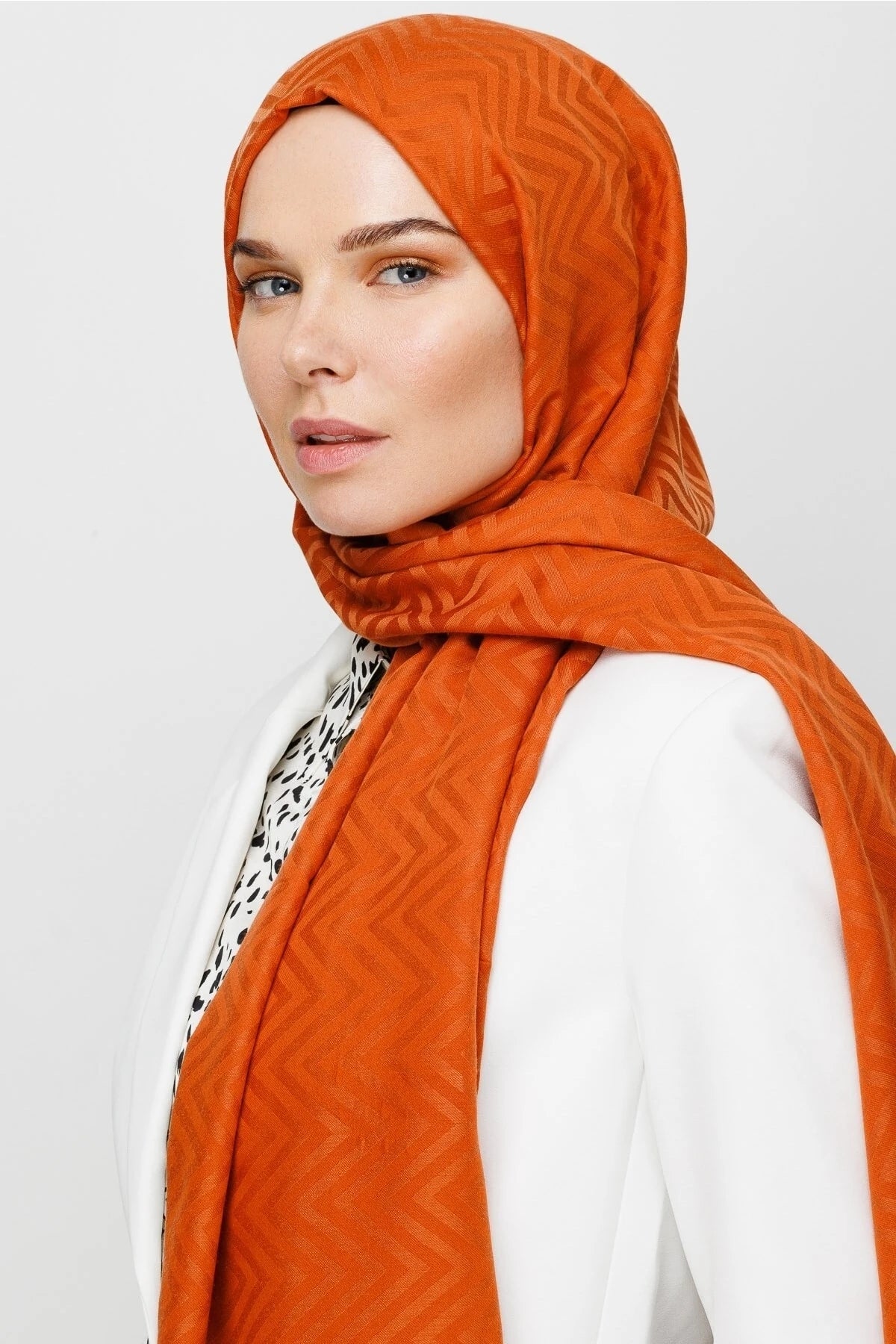 Zigzag Pattern Cotton Jacquard Shawl - Tile