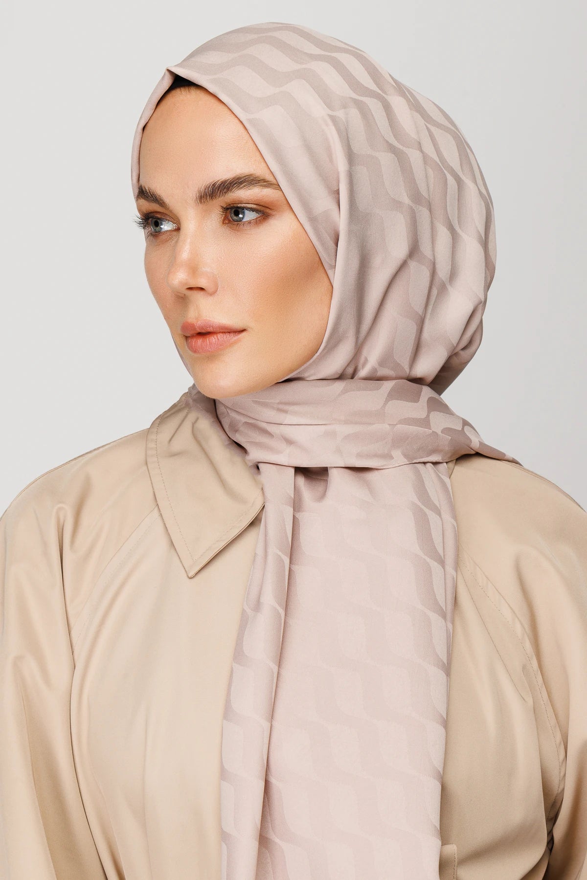 Wave Pattern Silky Jacquard Scarf - Beige