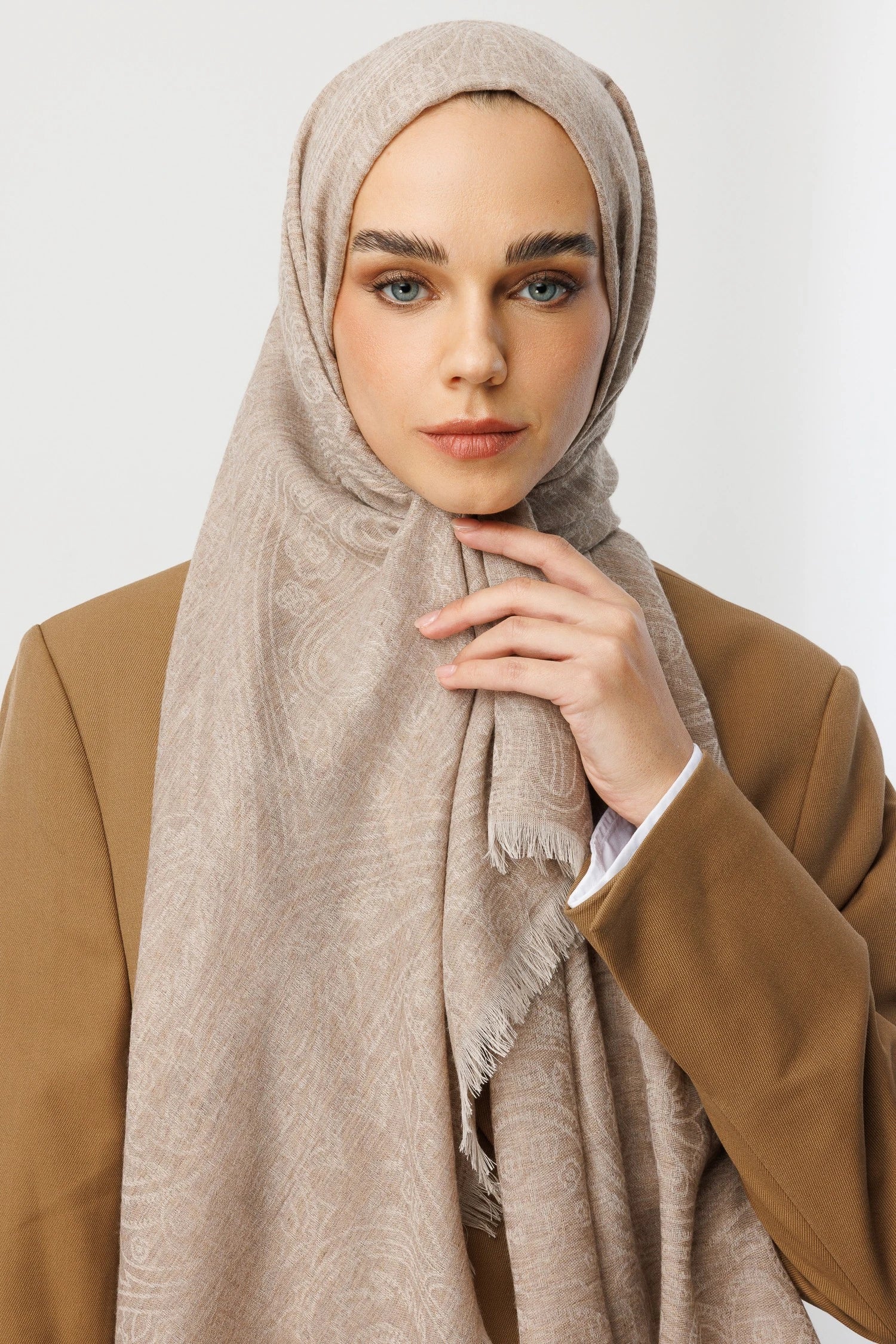Rumi Pattern Wool Cashmere Shawl - Beige