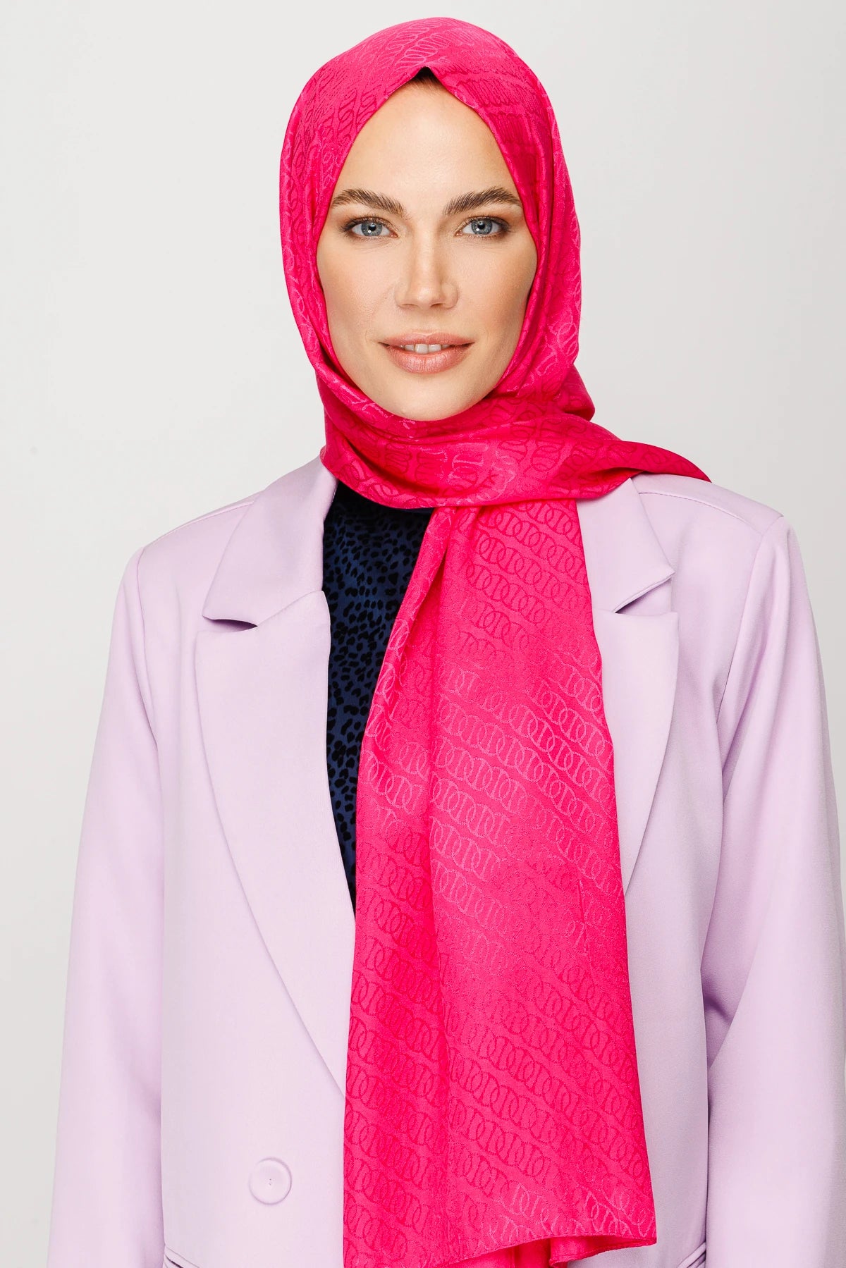 Forever Pattern Shiny Jacquard Scarf - Fuchsia