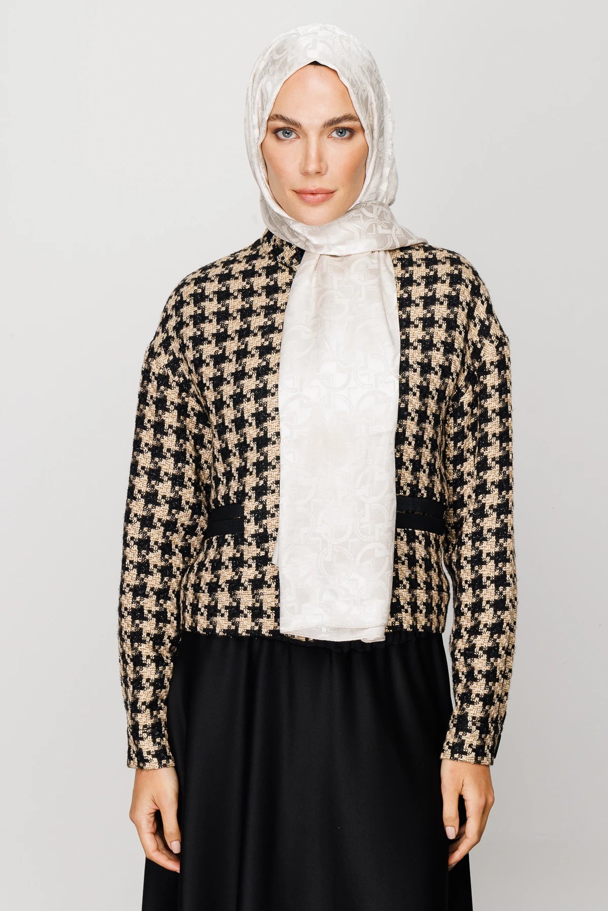Longar Pattern Shiny Jacquard Scarf - Stone Color
