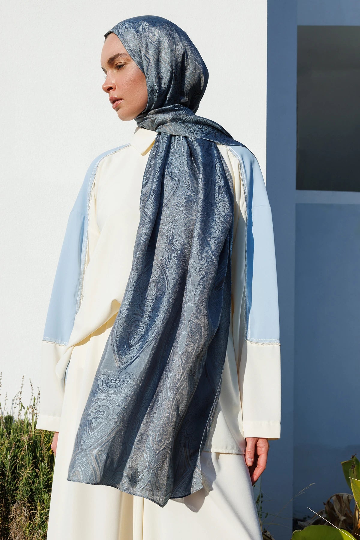 Liva Pattern Shine Line Scarf - Dark Gray-Light Blue