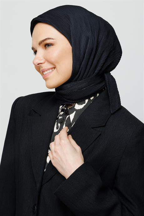 Pilise Eşarp