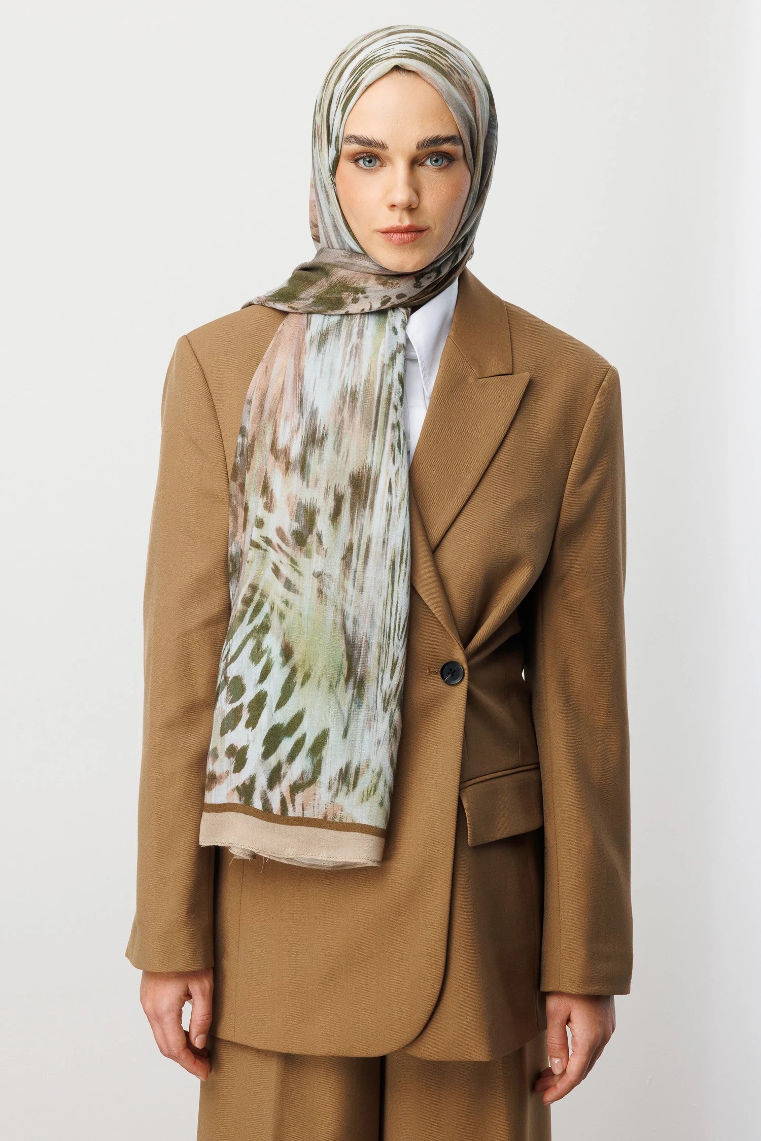 Leopard Print Ramie Scarf - Beige
