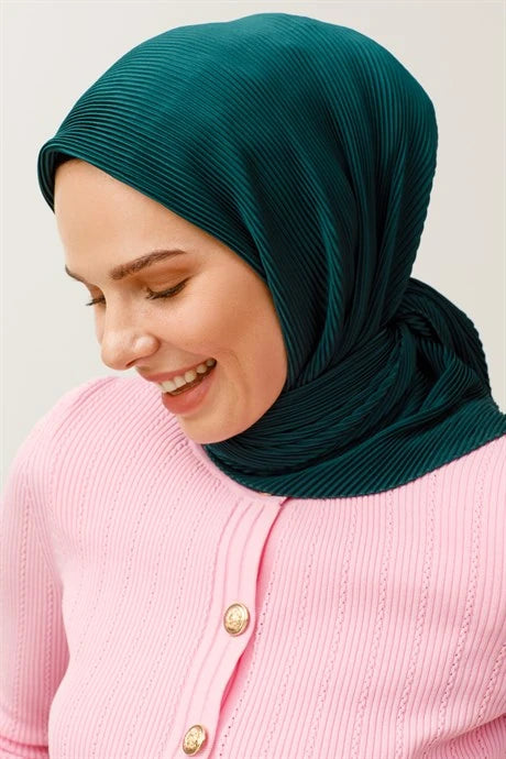 Pilise Eşarp